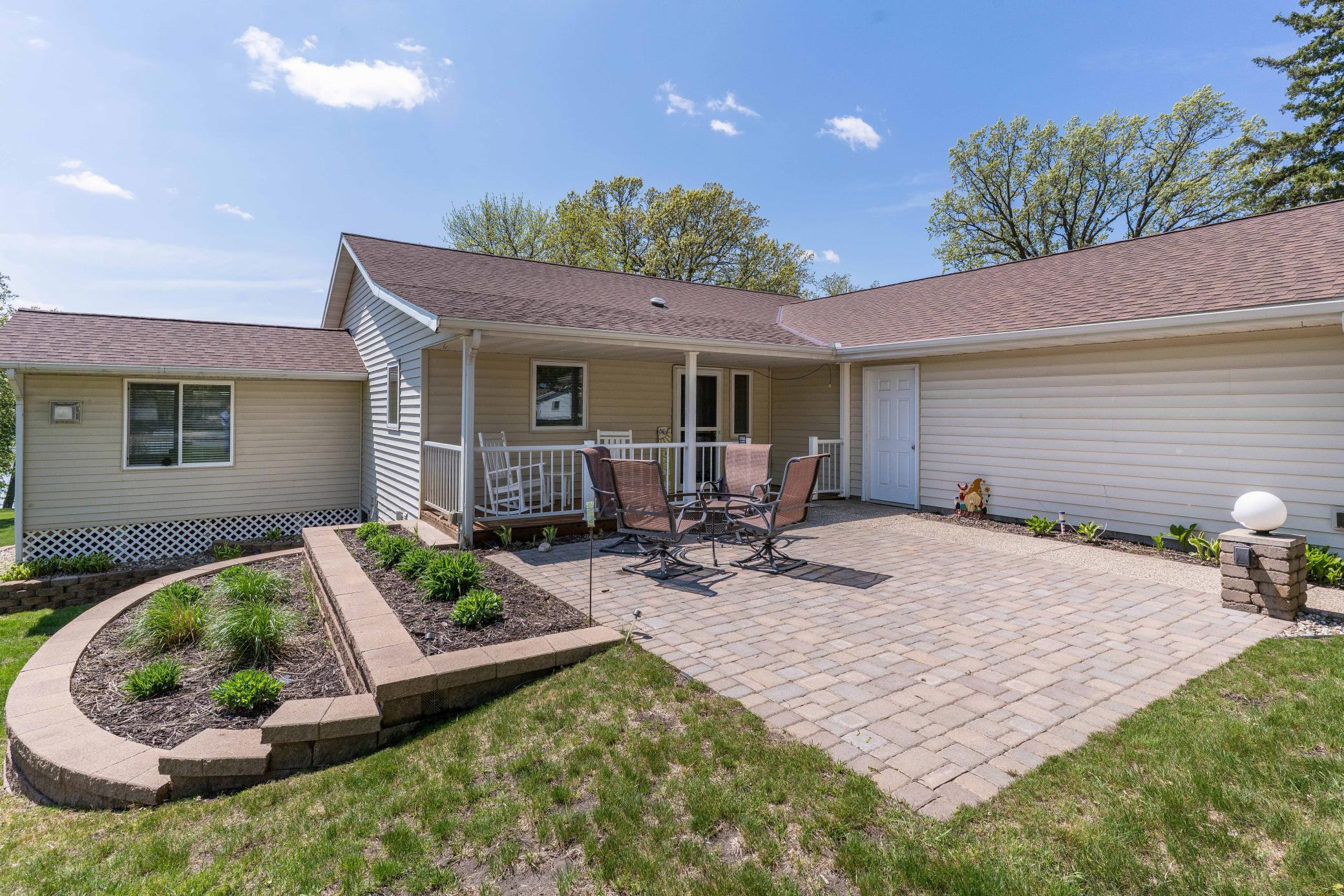 1993 single family home for sale at 124 Bethesda Street NW in Alexandria, MN — 3 bed, 2 bath (photo 12 of 63)