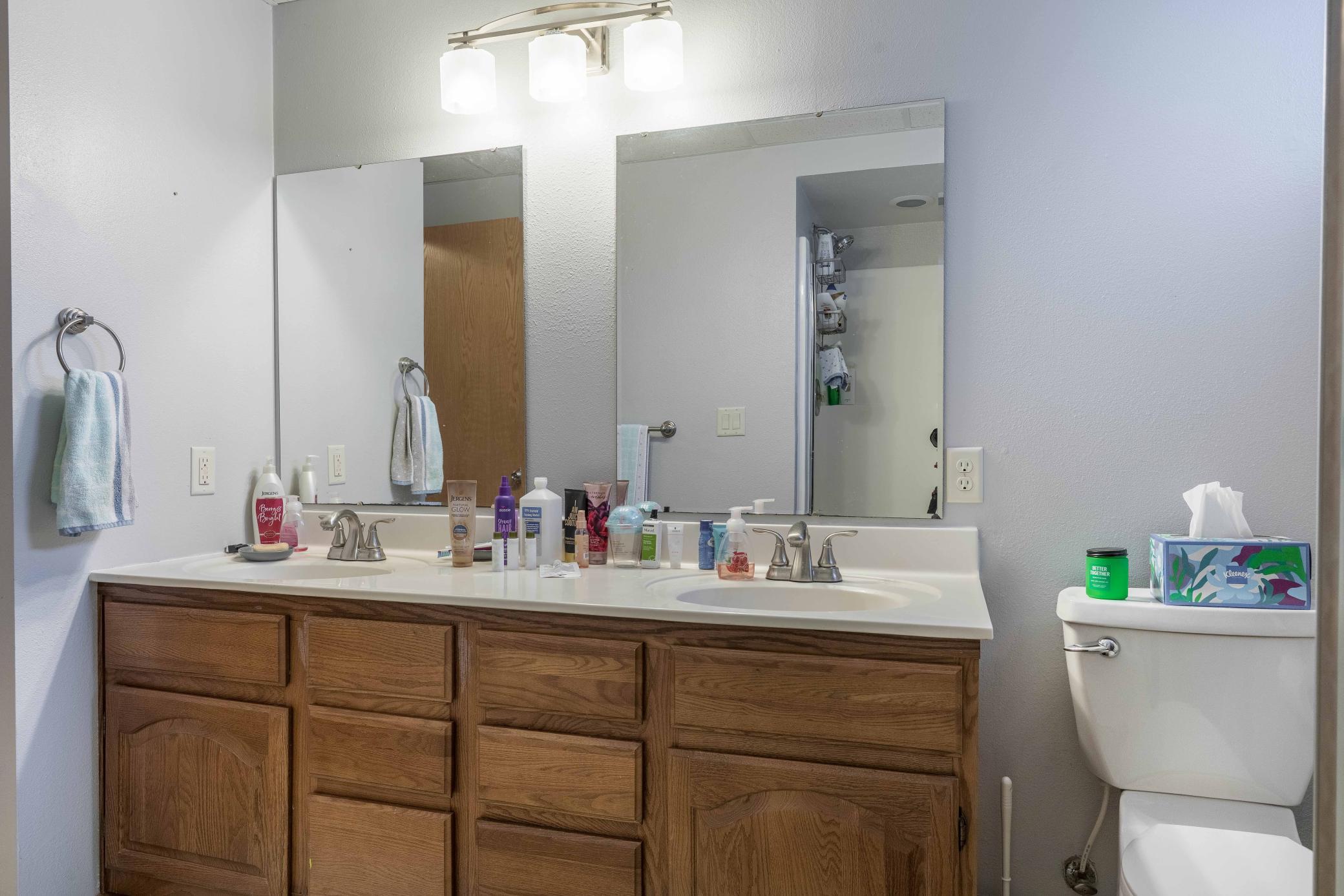1993 single family home for sale at 124 Bethesda Street NW in Alexandria, MN — 3 bed, 2 bath (photo 34 of 63)