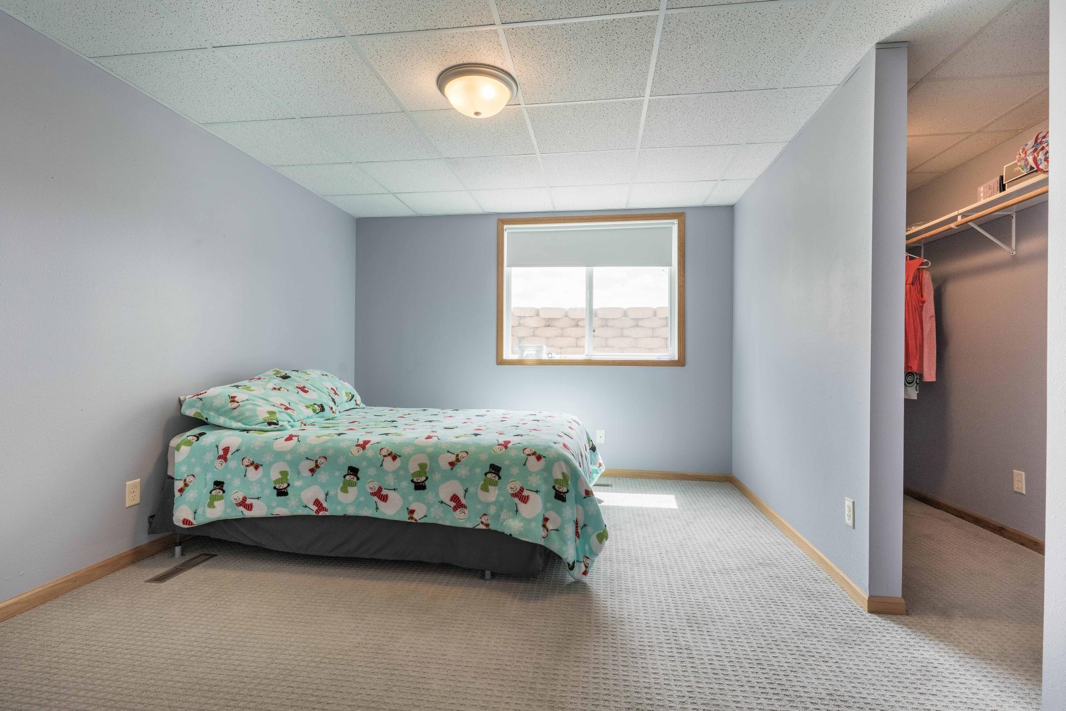 1993 single family home for sale at 124 Bethesda Street NW in Alexandria, MN — 3 bed, 2 bath (photo 35 of 63)