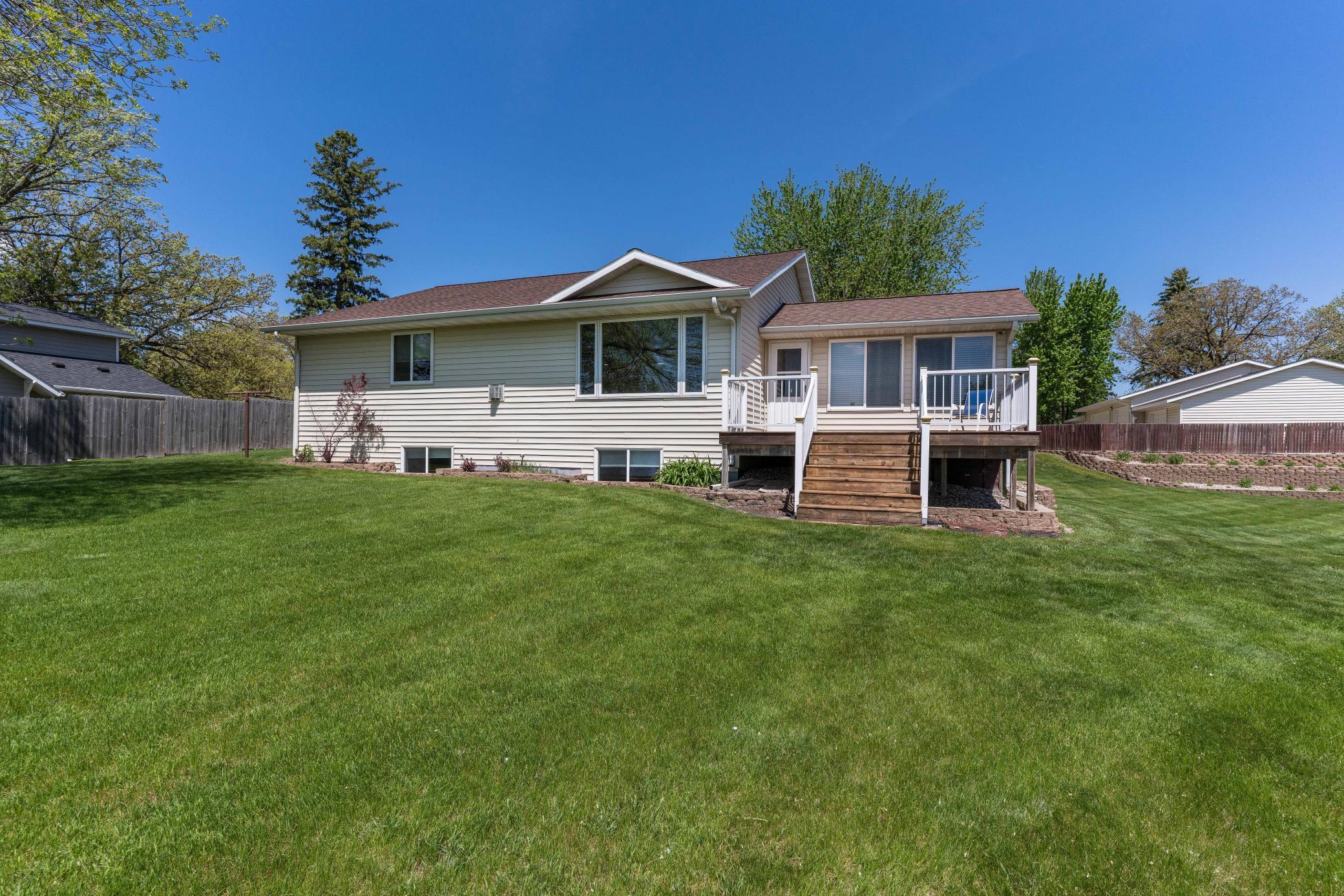 1993 single family home for sale at 124 Bethesda Street NW in Alexandria, MN — 3 bed, 2 bath (photo 42 of 63)