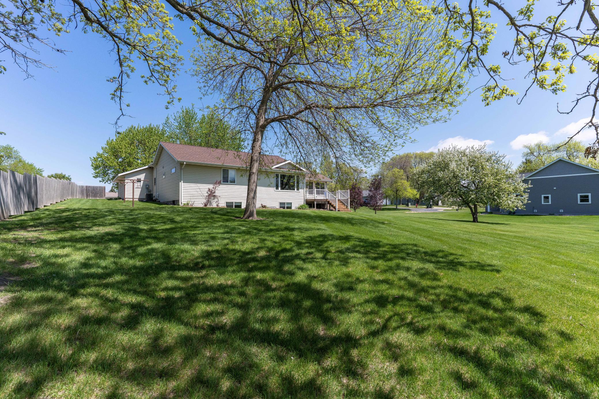 1993 single family home for sale at 124 Bethesda Street NW in Alexandria, MN — 3 bed, 2 bath (photo 48 of 63)