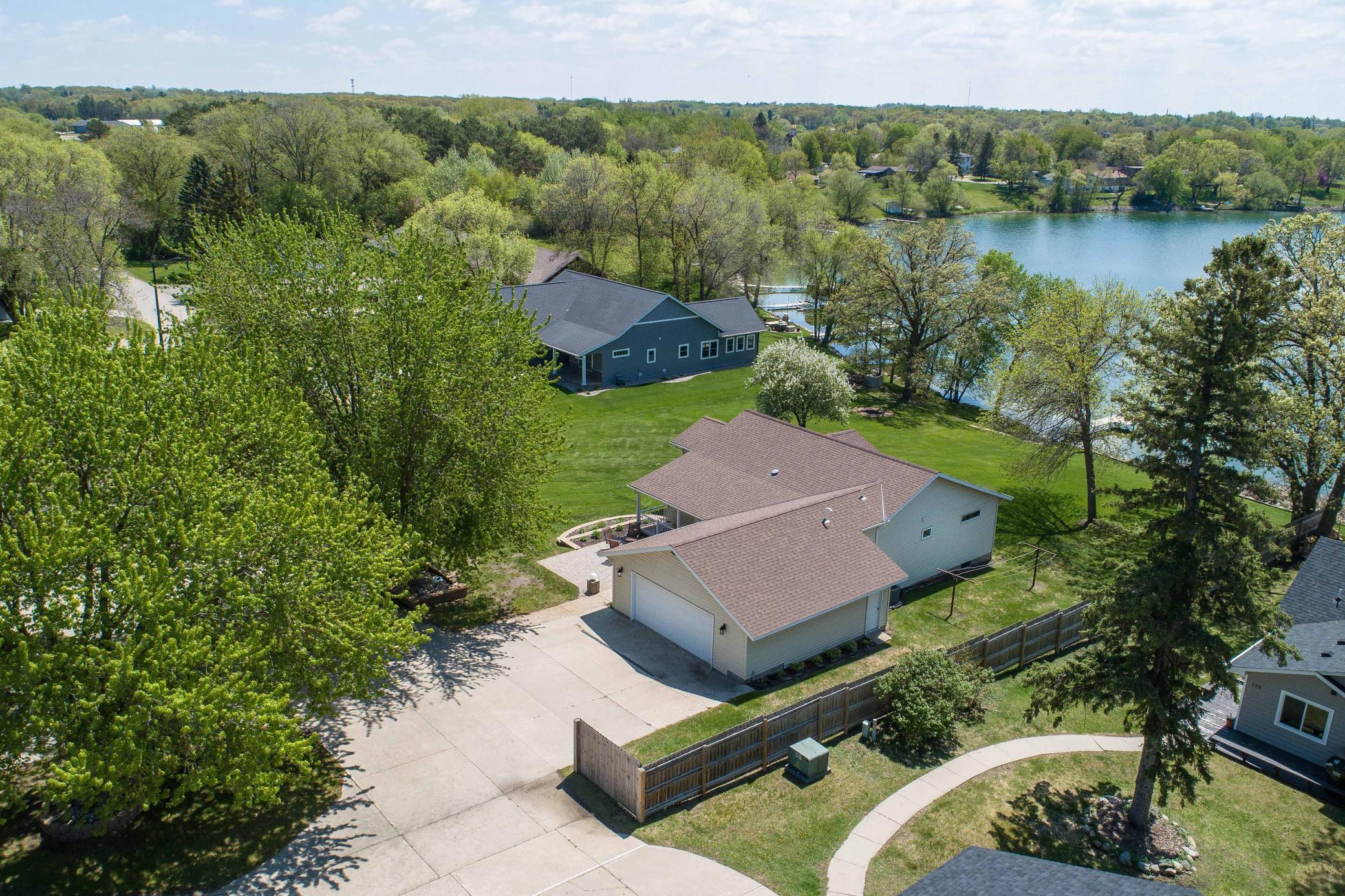 1993 single family home for sale at 124 Bethesda Street NW in Alexandria, MN — 3 bed, 2 bath (photo 7 of 63)