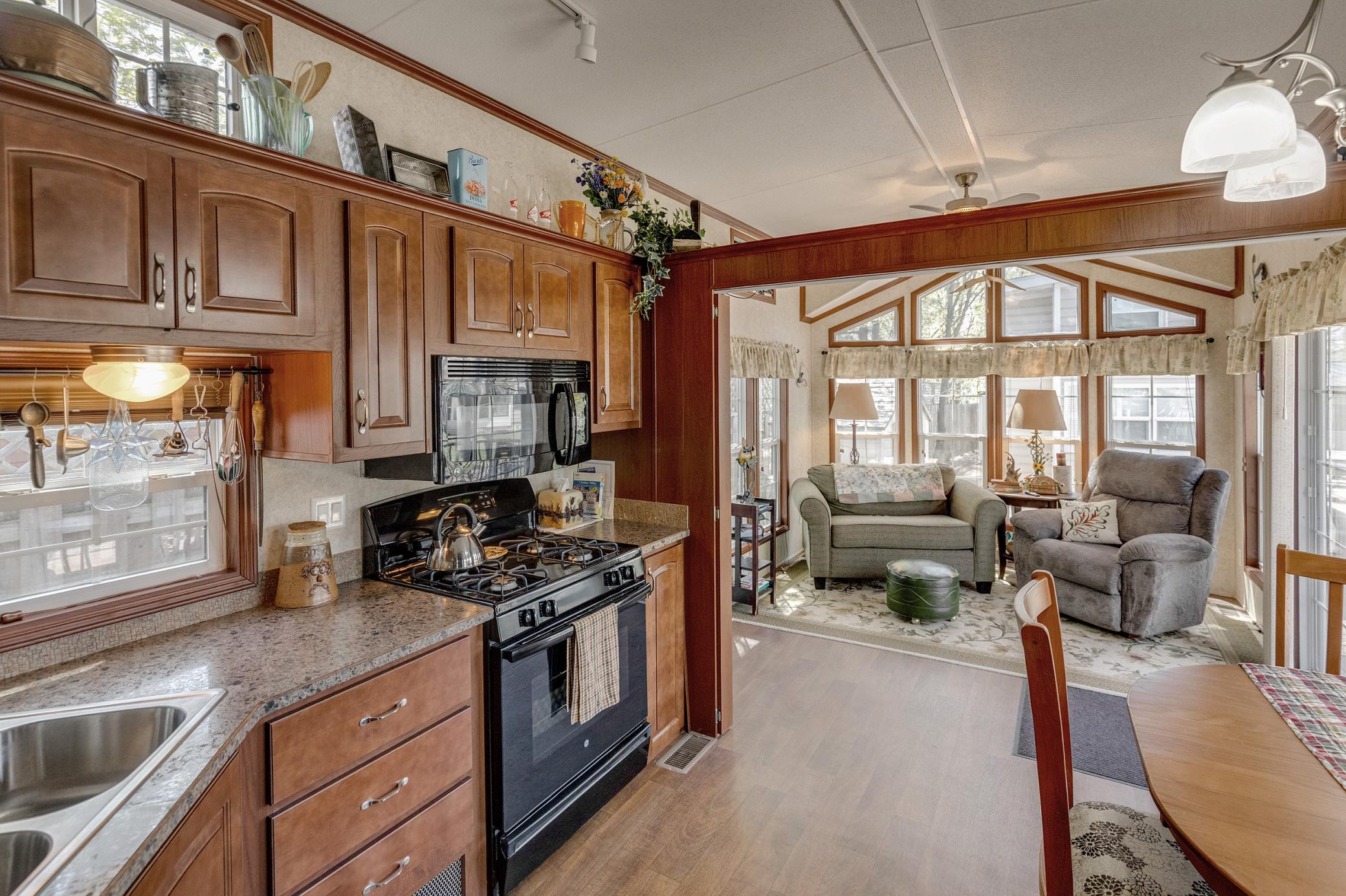 2014 single family home for sale at 20174 Rudbeck Road, Unit Unit 16 in Brainerd, MN — 1 bed, 1 bath (photo 13 of 28)