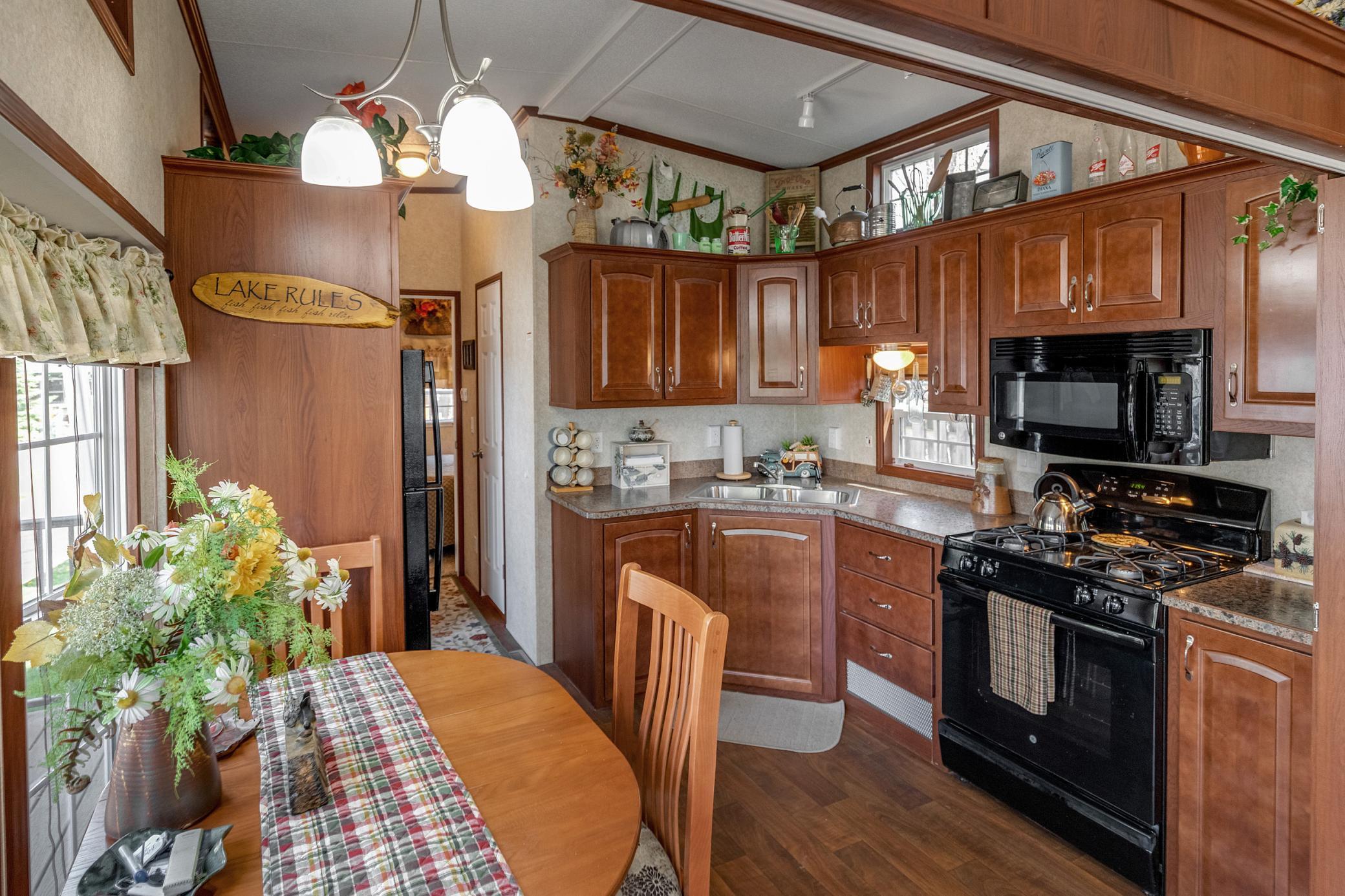 2014 single family home for sale at 20174 Rudbeck Road, Unit Unit 16 in Brainerd, MN — 1 bed, 1 bath (photo 6 of 28)