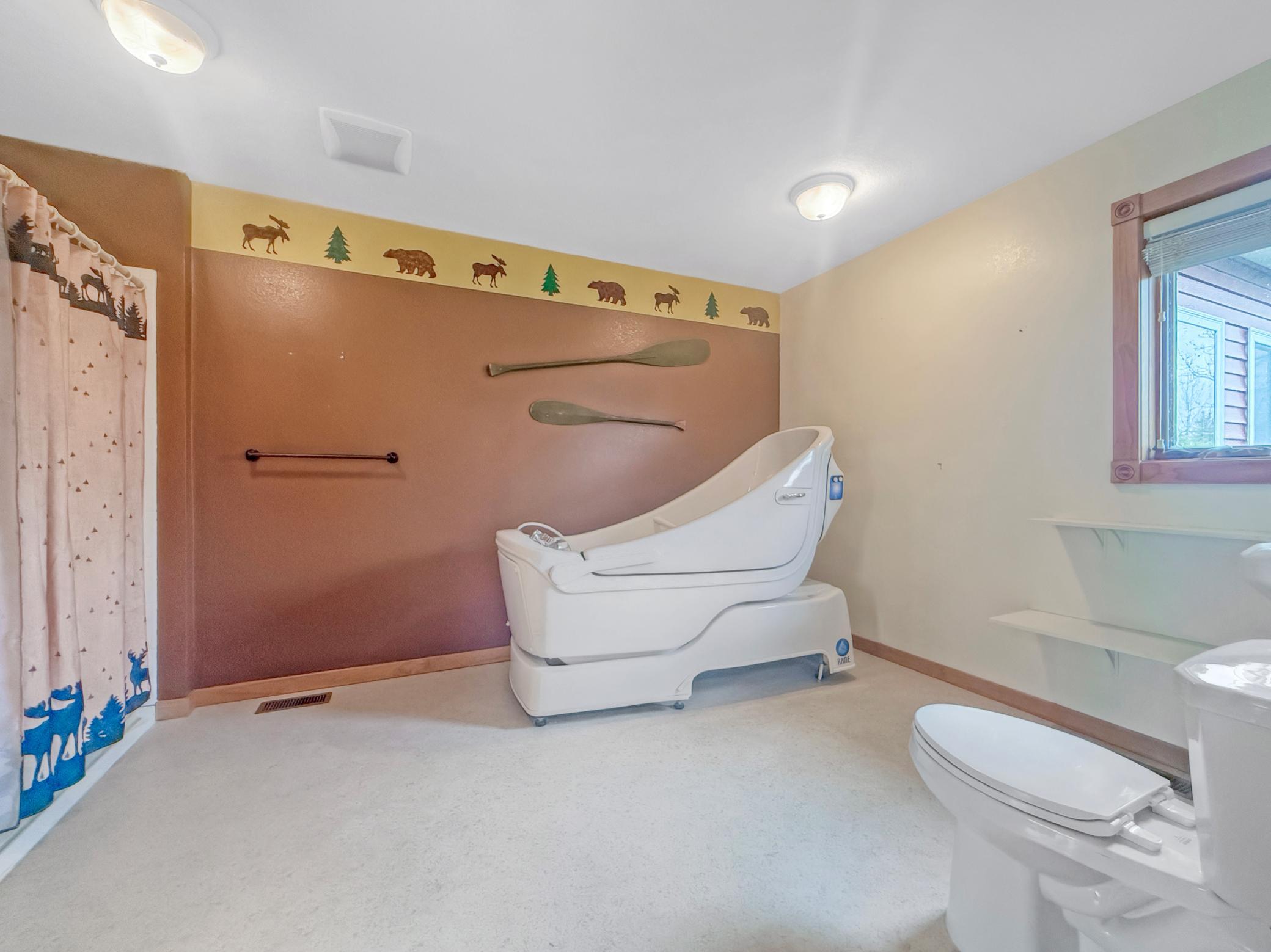 2009 single family home for sale at 3249 Woodland Hills Drive SE in Bemidji, MN — 4 bed, 3 bath (photo 16 of 24)