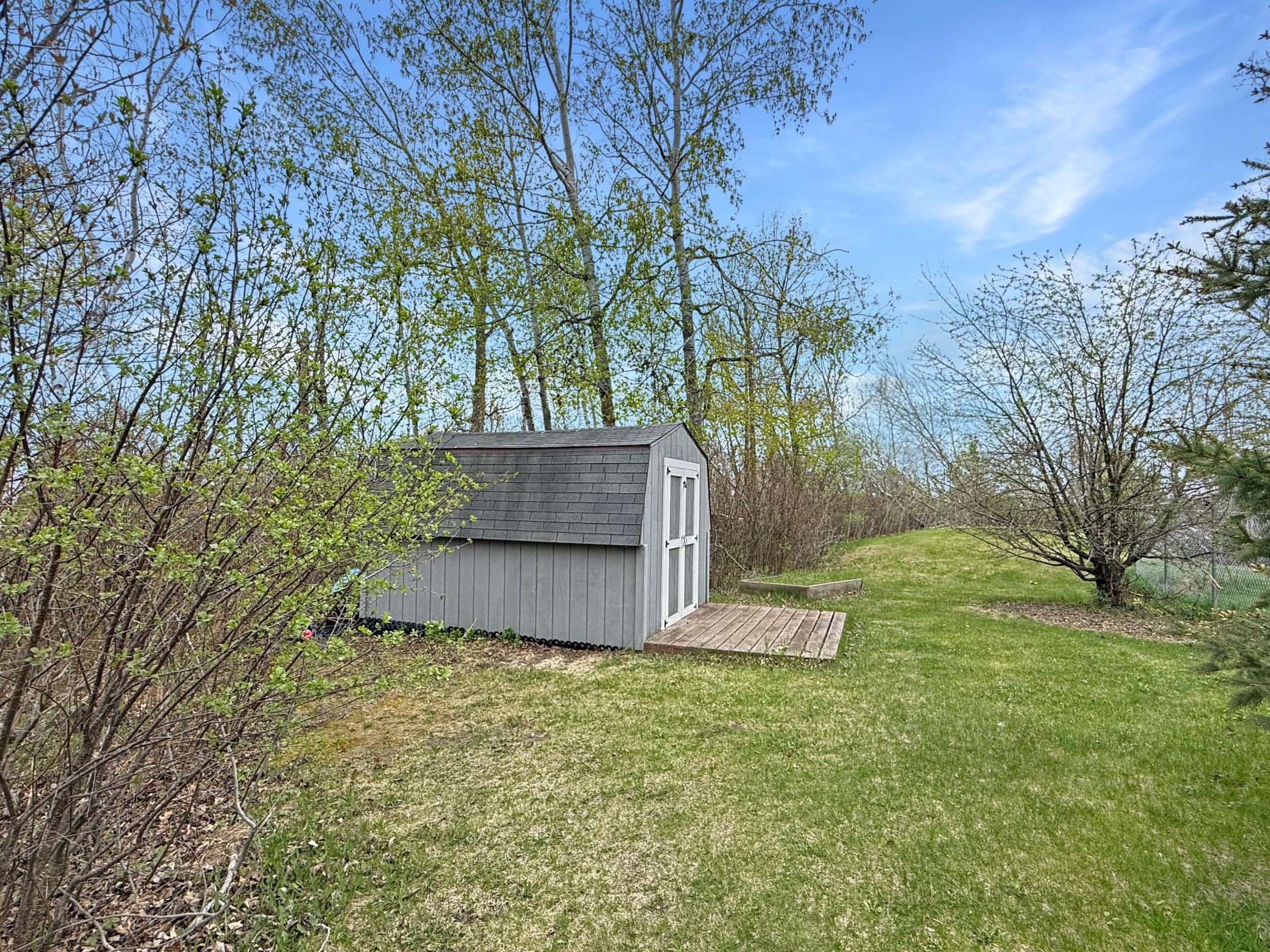 2009 single family home for sale at 3249 Woodland Hills Drive SE in Bemidji, MN — 4 bed, 3 bath (photo 24 of 24)