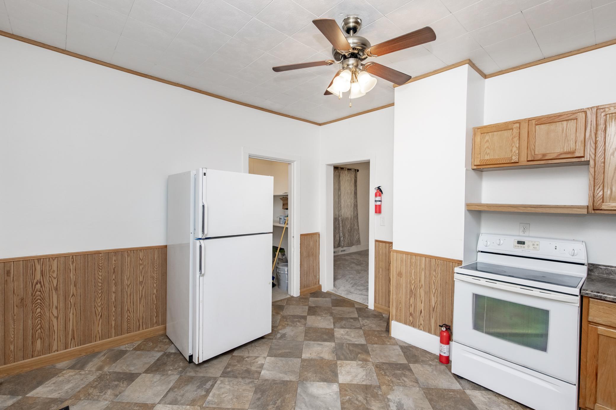 601 10th Street S, Fargo ND 58103 - Photo 17 of 44