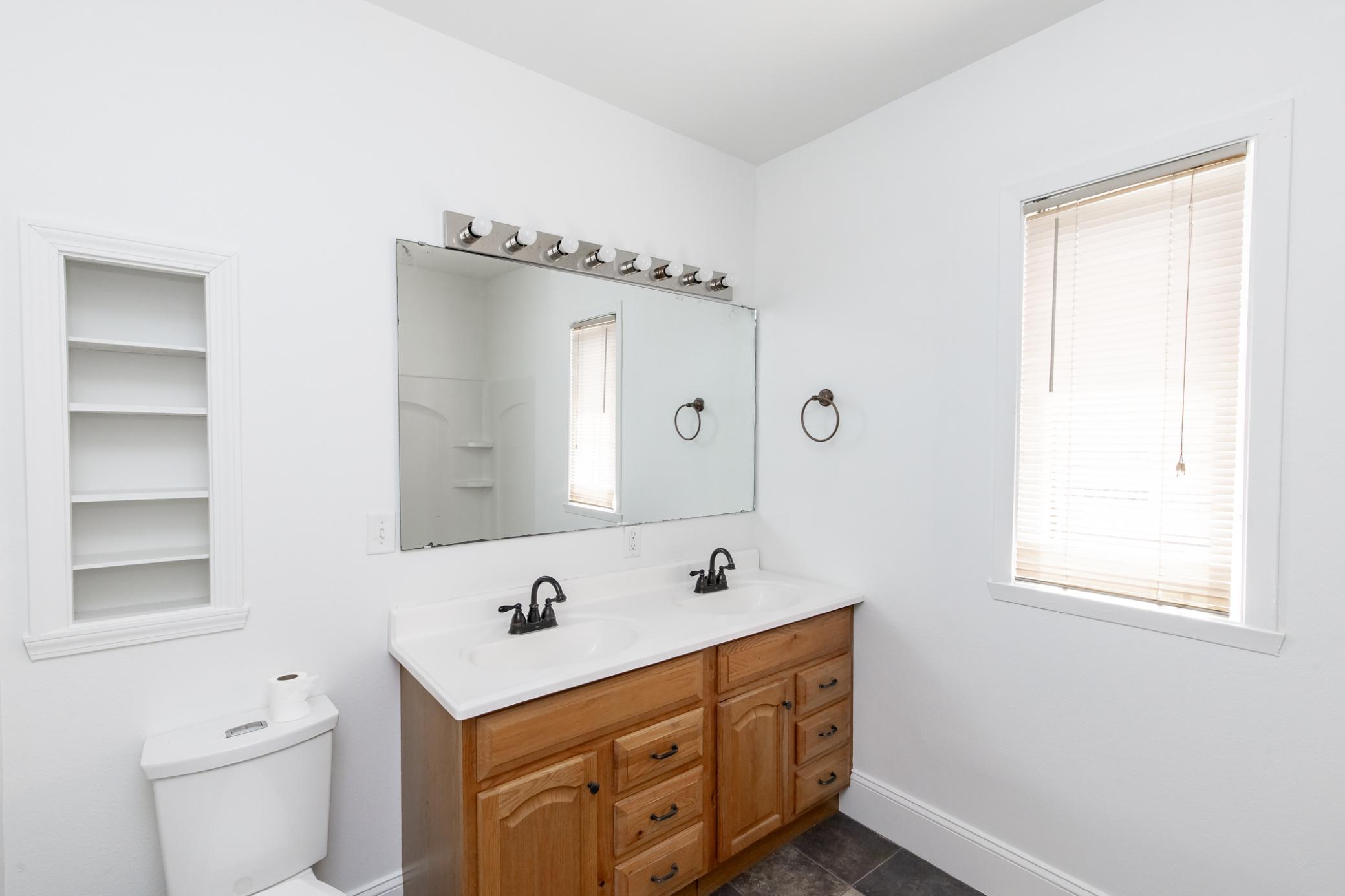 601 10th Street S, Fargo ND 58103 - Photo 23 of 44