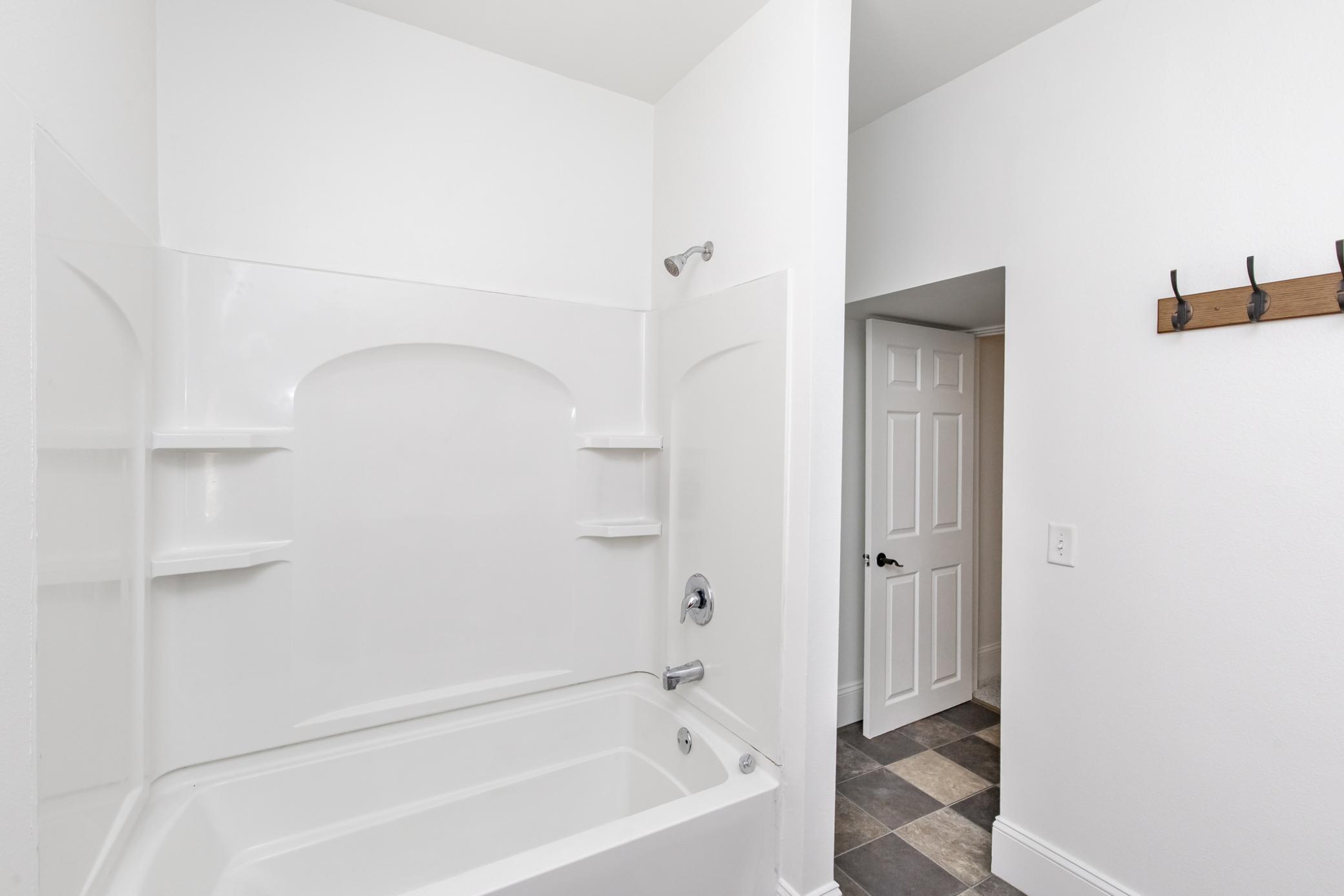 601 10th Street S, Fargo ND 58103 - Photo 24 of 44