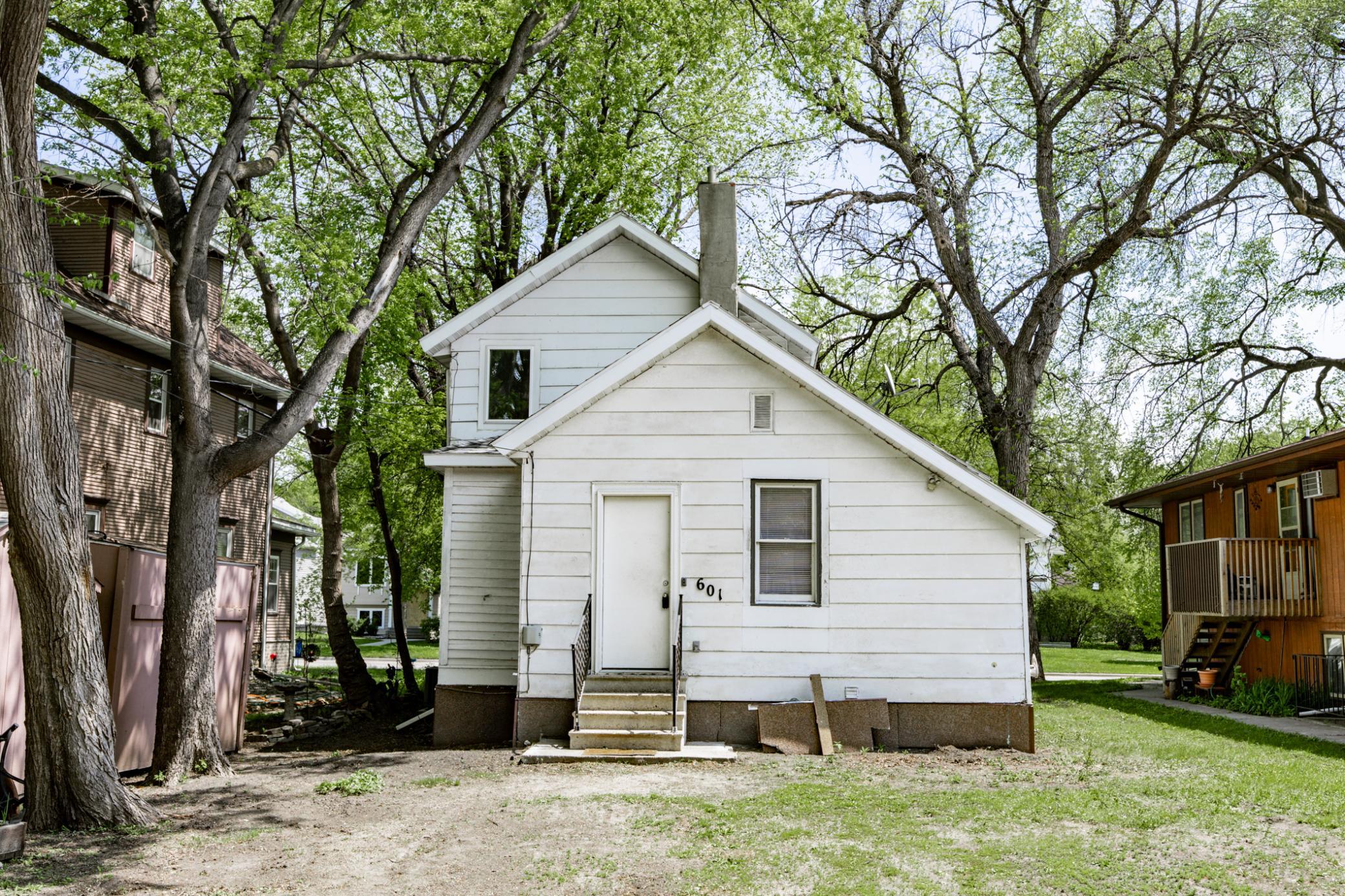 601 10th Street S, Fargo ND 58103 - Photo 39 of 44