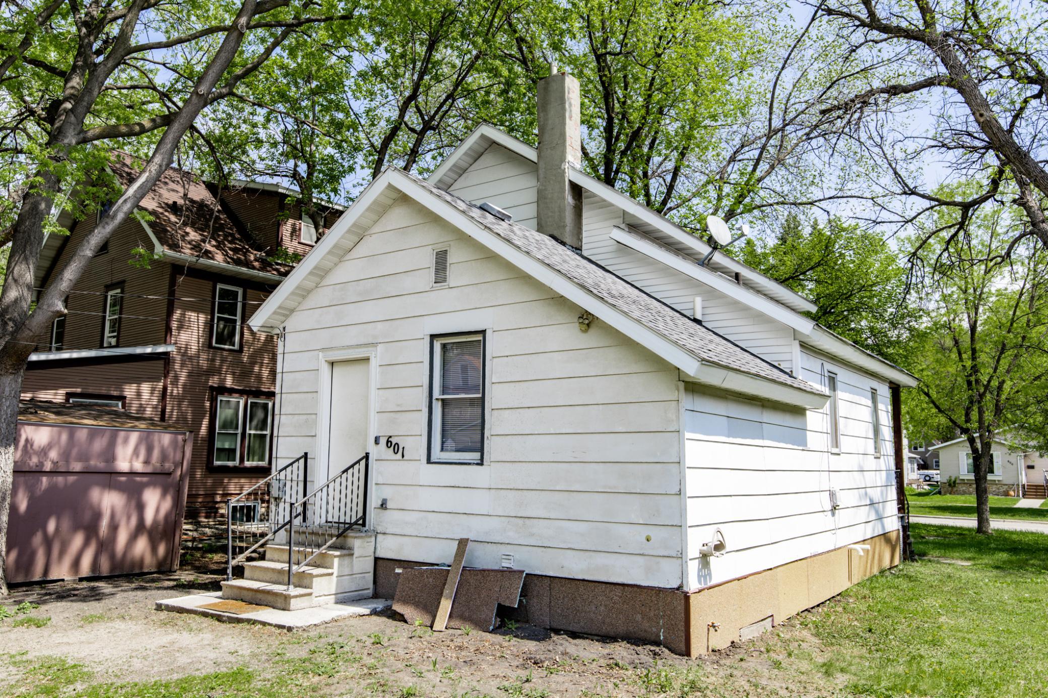 601 10th Street S, Fargo ND 58103 - Photo 41 of 44