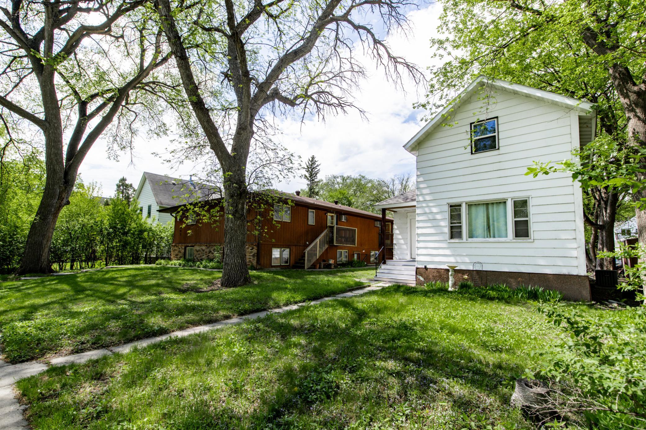 601 10th Street S, Fargo ND 58103 - Photo 7 of 44