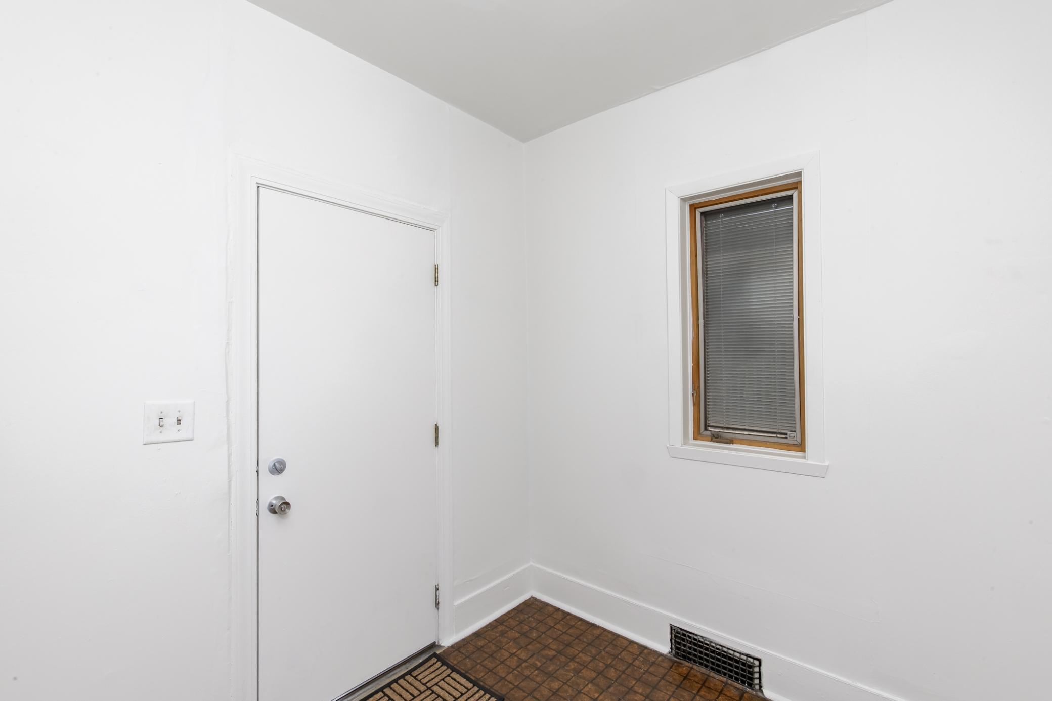 601 10th Street S, Fargo ND 58103 - Photo 9 of 44