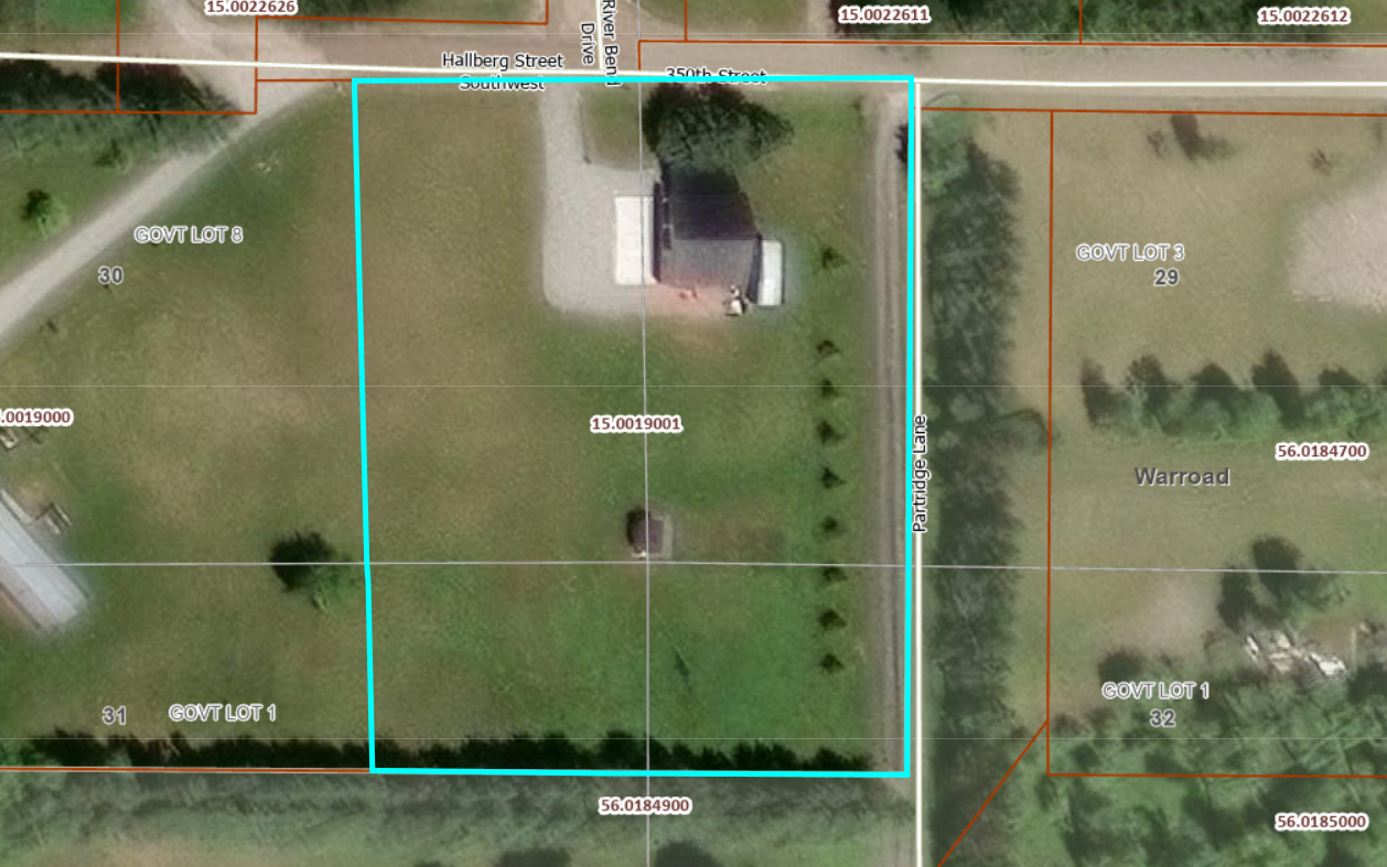 752 Hallberg Street SW, Warroad MN 56763 - Photo 4 of 5