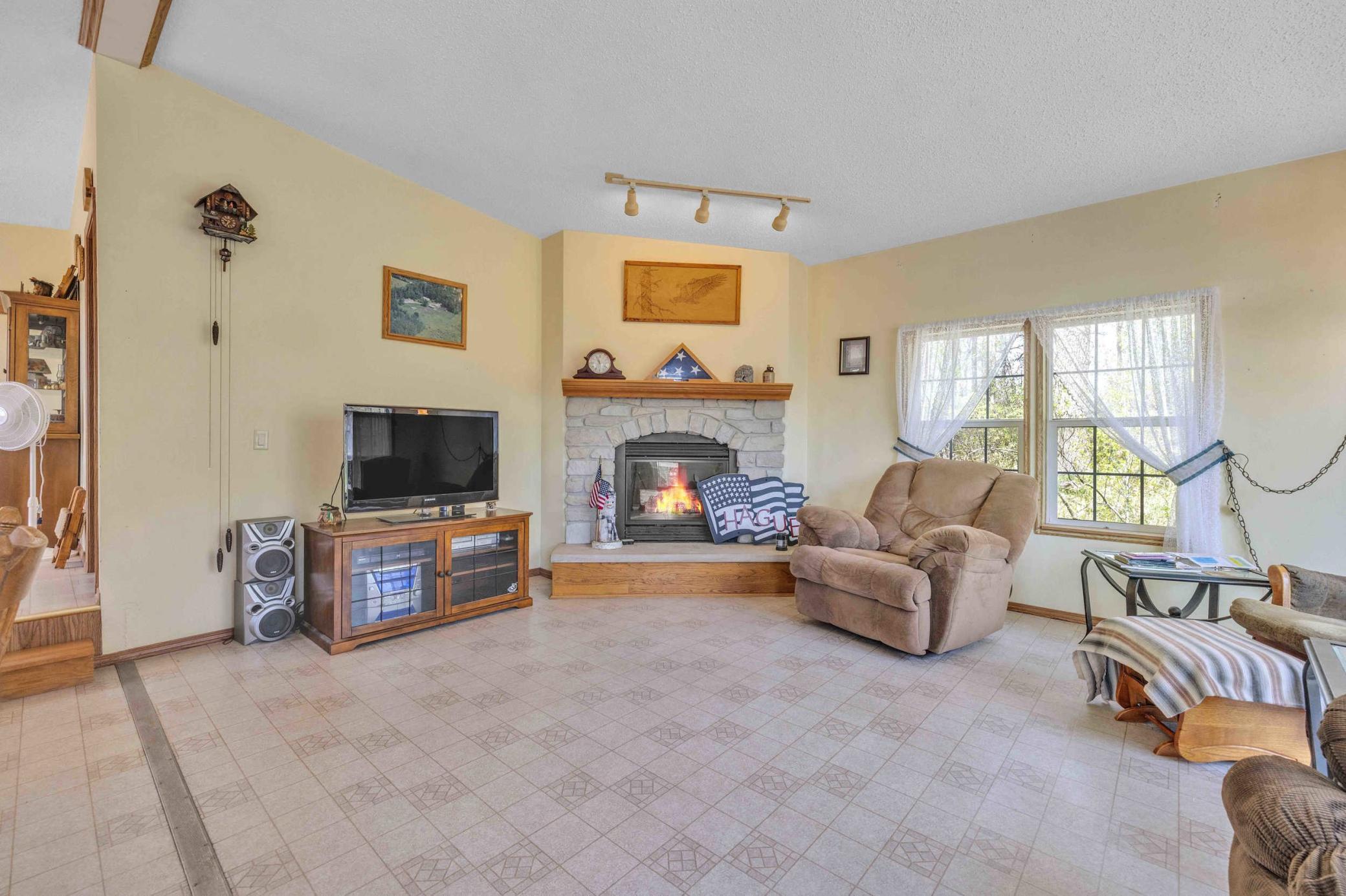 7210 79th Avenue SW, Staples MN 56479 - Photo 5 of 29