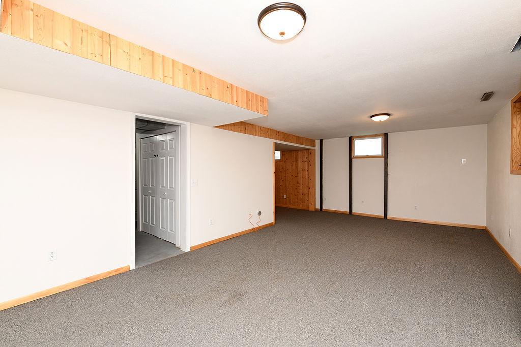 1533 16th Street S, Fargo ND 58103 - Photo 33 of 41