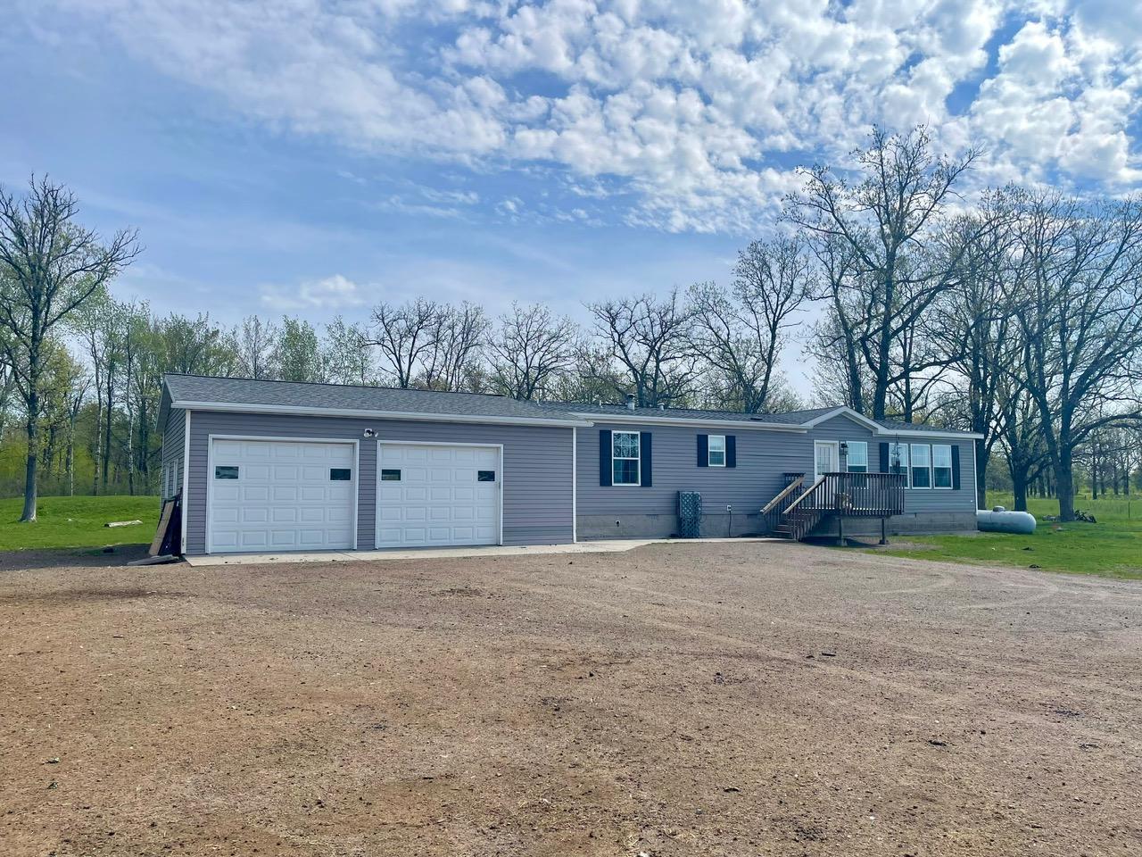 2016 single family home for sale at 21509 County Road 22 in Brainerd, MN — 3 bed, 2 bath (photo 8 of 24)