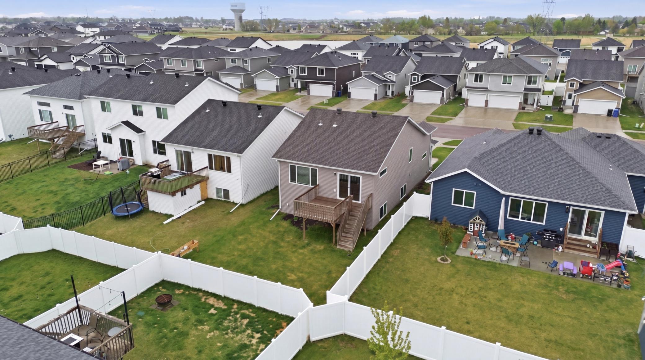 1520 67th Avenue S, Fargo ND 58104 - Photo 26 of 30
