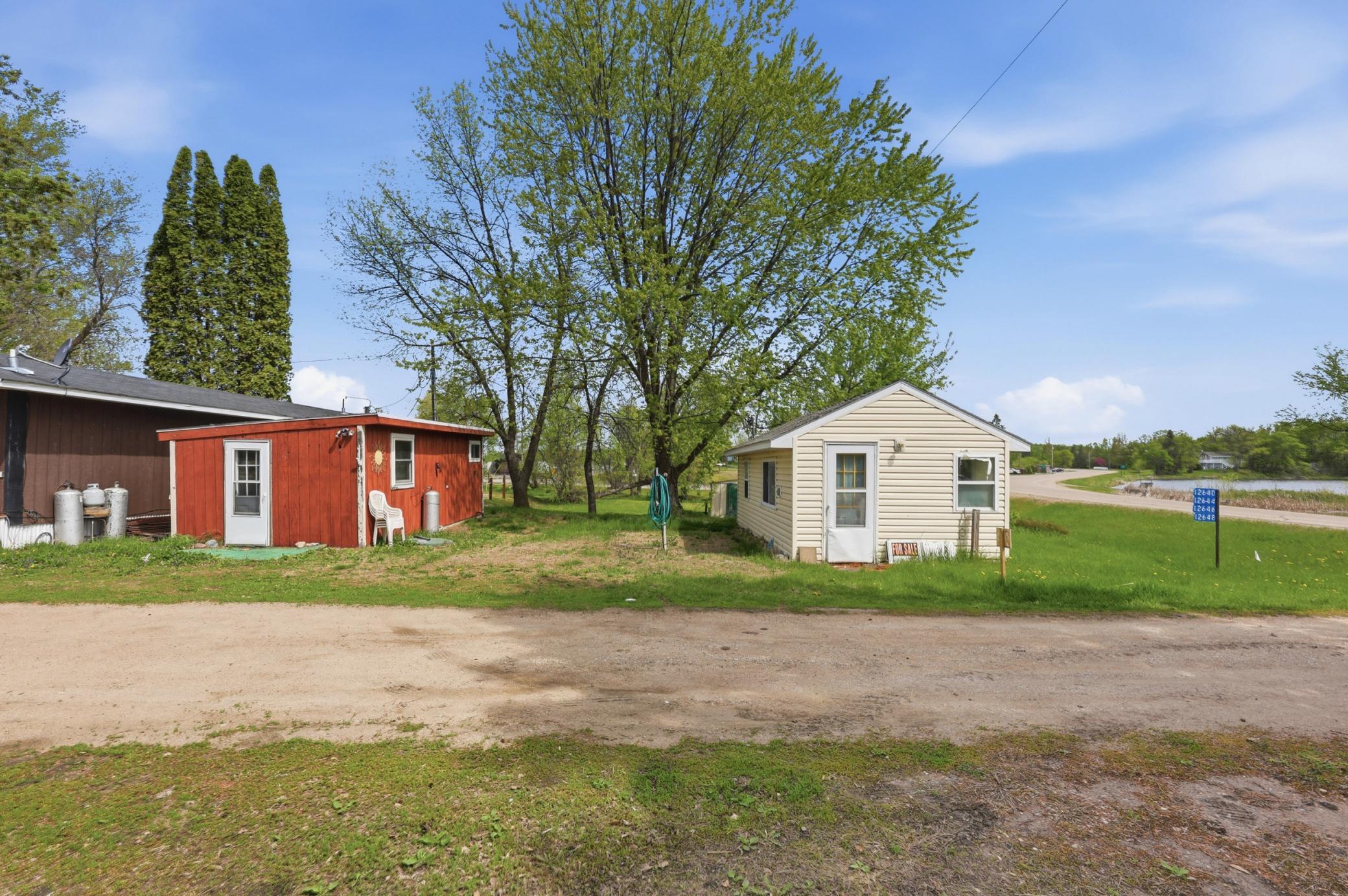1945 single family home for sale at 12644 County Highway 5 in Lake Park, MN — 2 bed, 2 bath (photo 2 of 25)