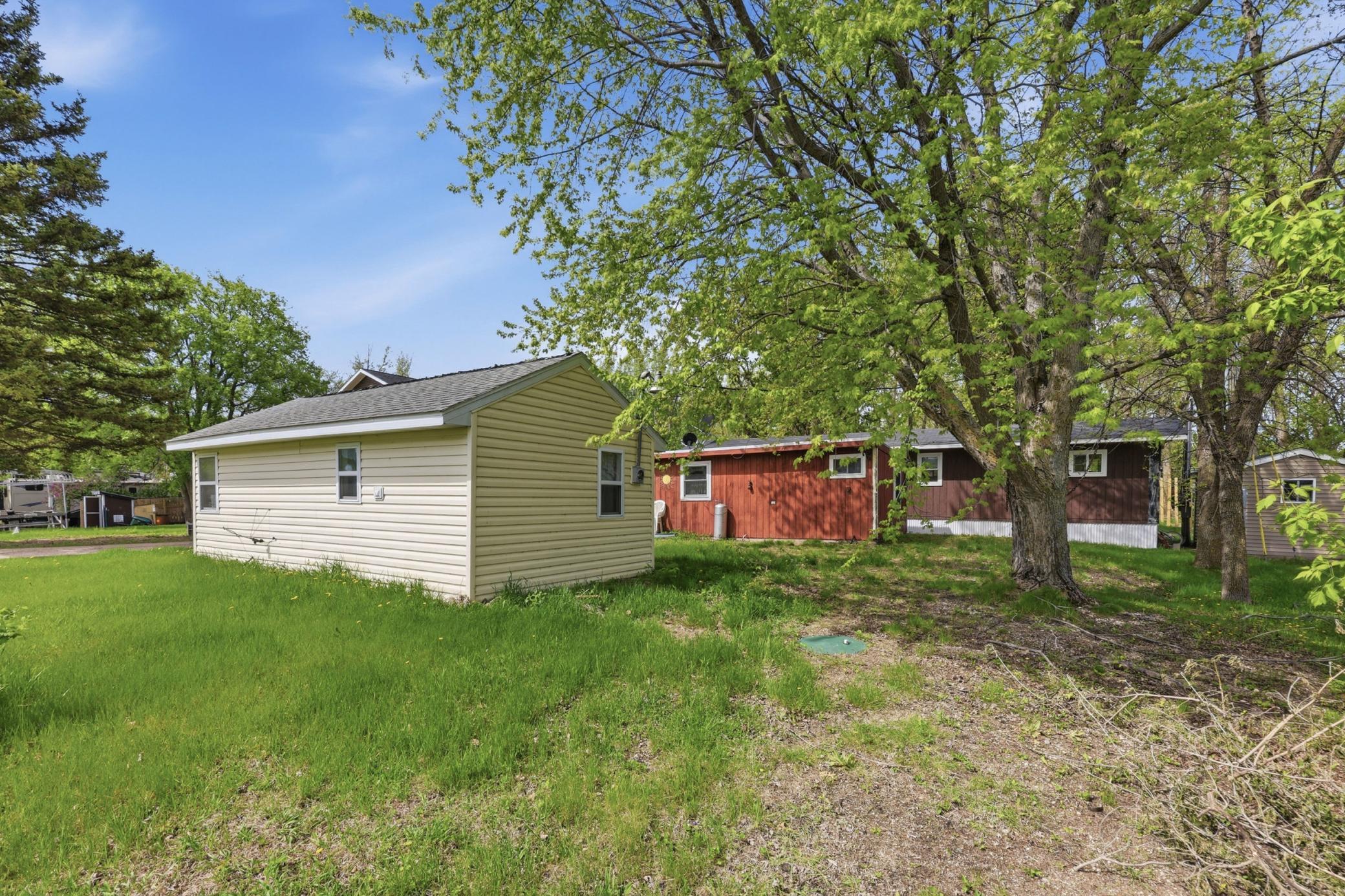 1945 single family home for sale at 12644 County Highway 5 in Lake Park, MN — 2 bed, 2 bath (photo 4 of 25)