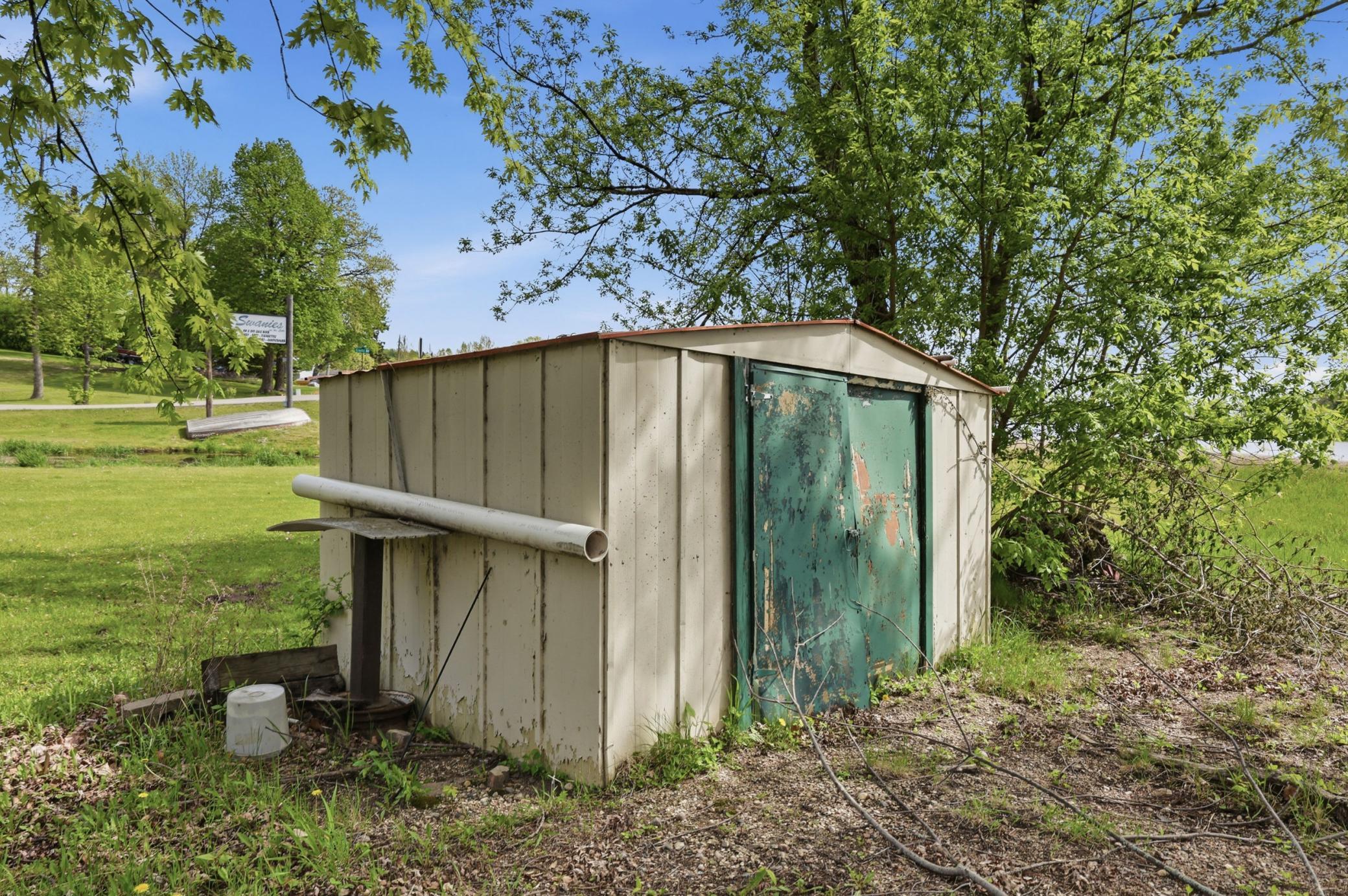 1945 single family home for sale at 12644 County Highway 5 in Lake Park, MN — 2 bed, 2 bath (photo 5 of 25)