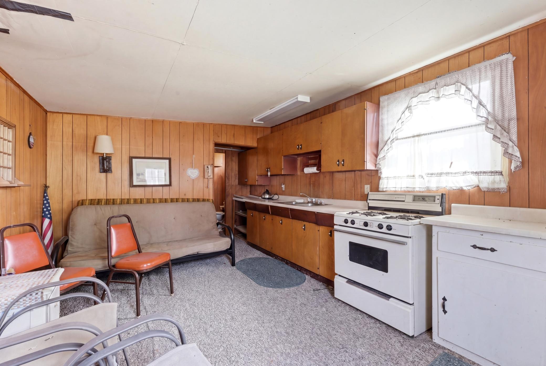 1945 single family home for sale at 12644 County Highway 5 in Lake Park, MN — 2 bed, 2 bath (photo 9 of 25)