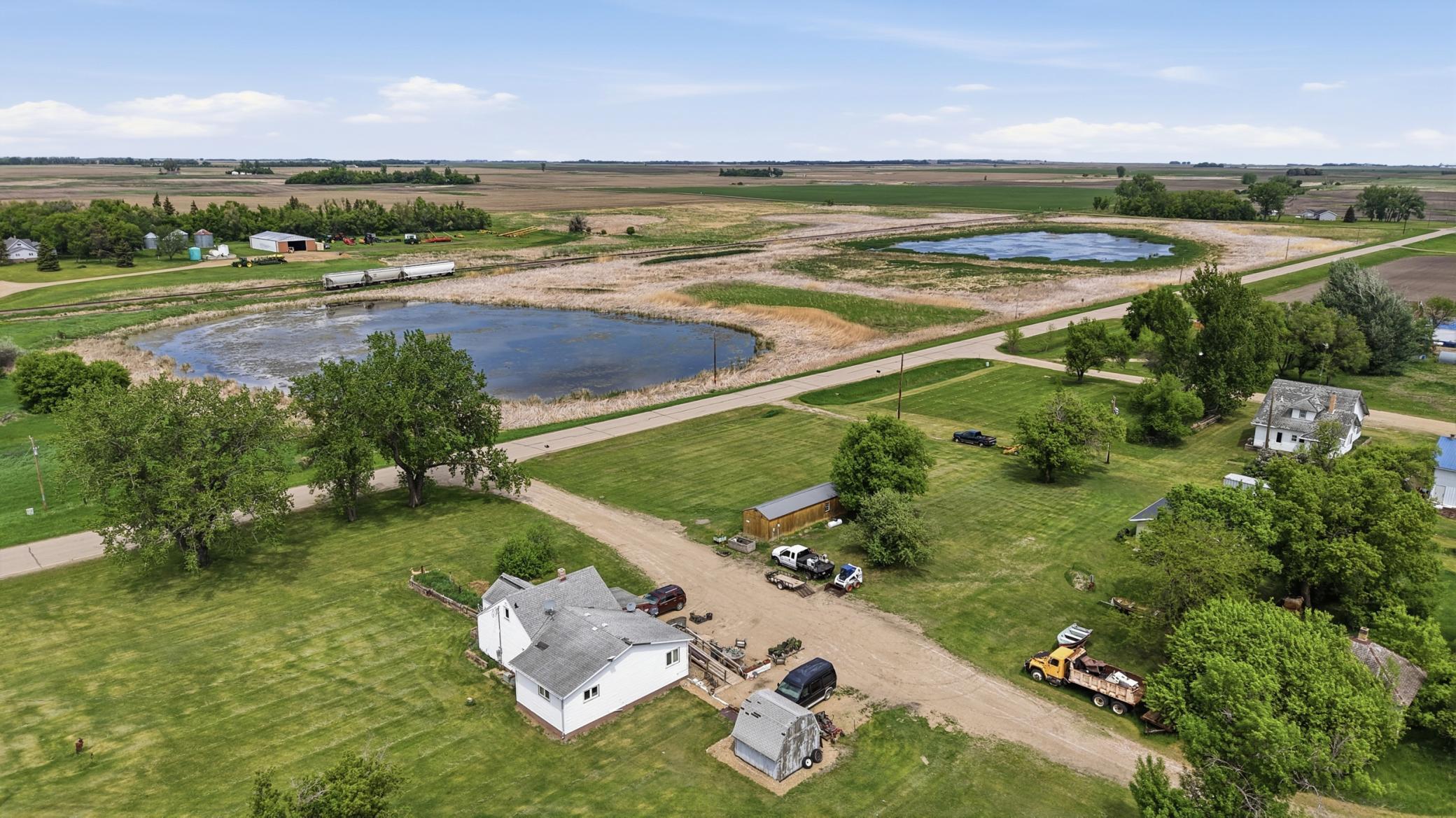 204 EAST ST S, Stirum ND 58069 - Photo 10 of 19
