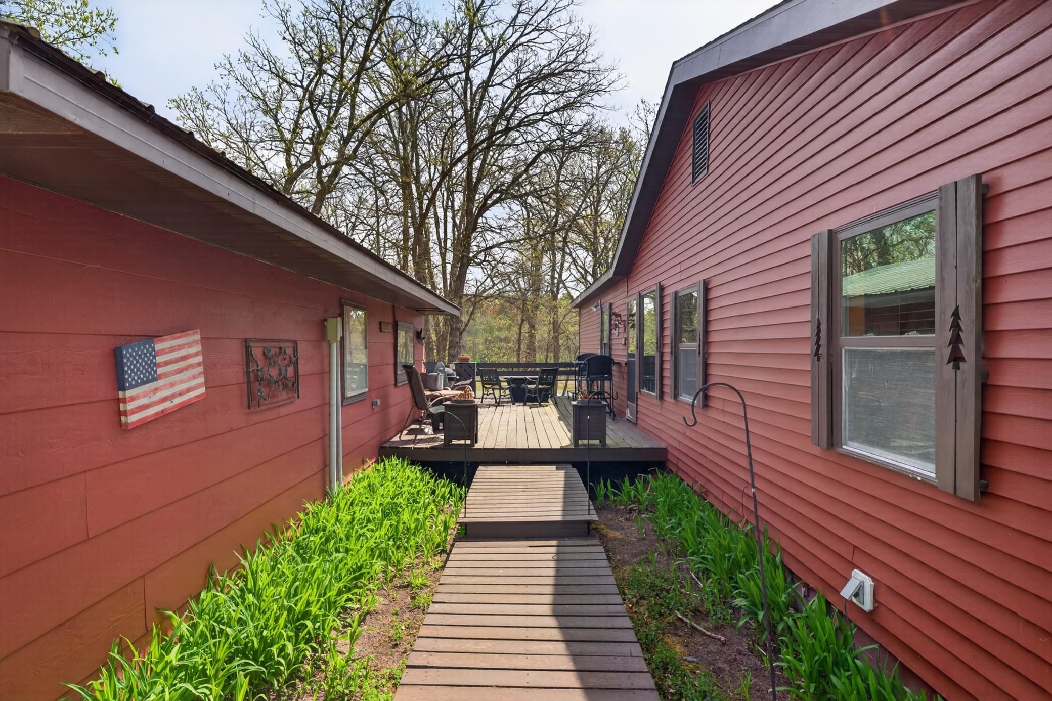 1976 single family home for sale at 13260 Bluebird Drive in Menahga, MN — 2 bed, 2 bath (photo 3 of 34)