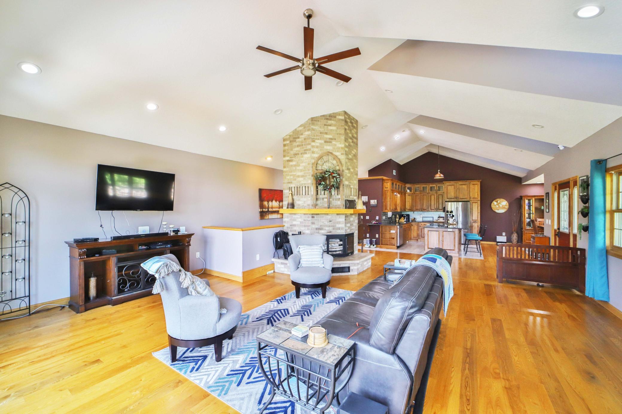 2003 single family home for sale at 21592 State Highway 47 in Isle, MN — 4 bed, 3 bath (photo 17 of 73)