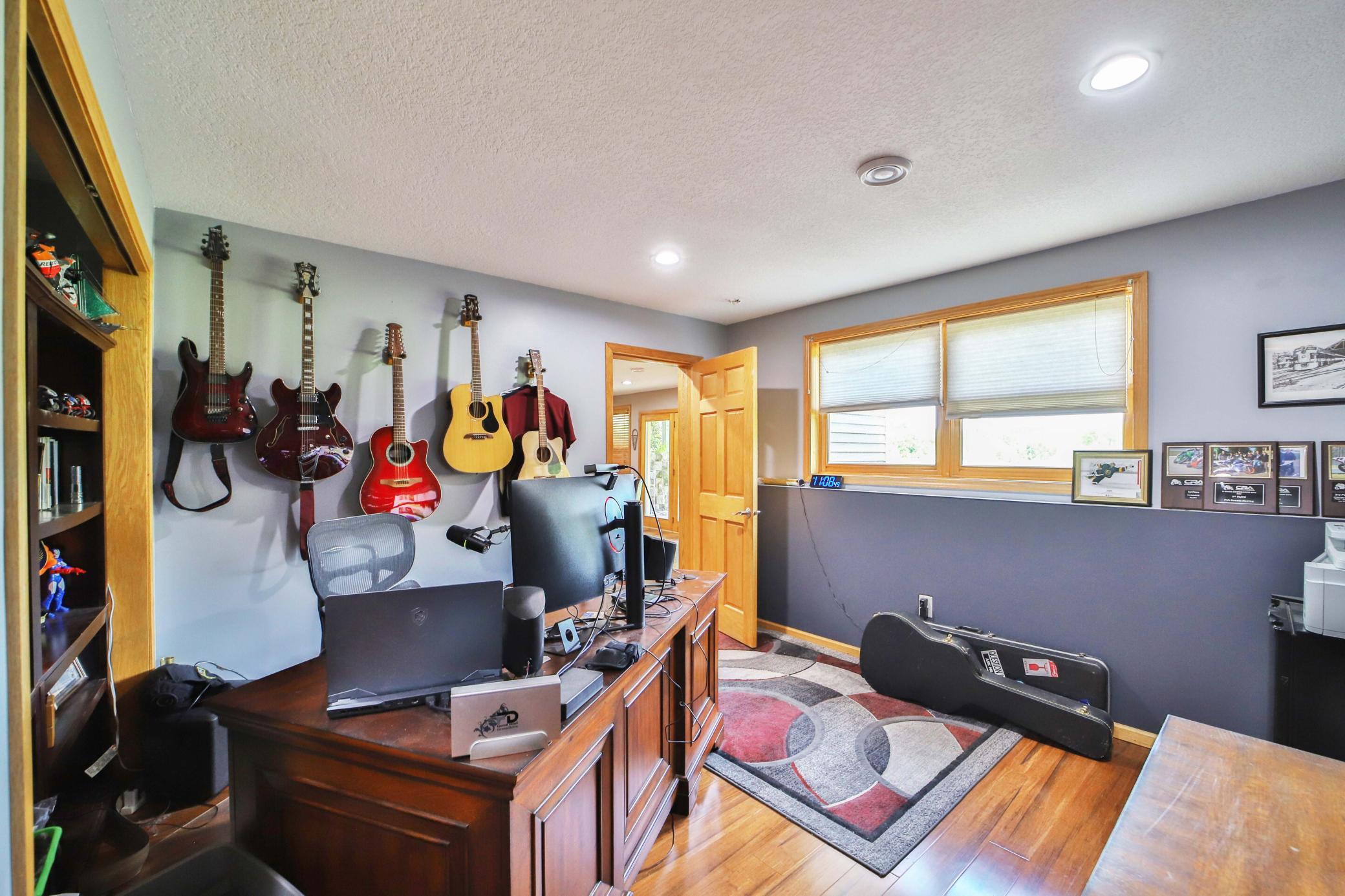 2003 single family home for sale at 21592 State Highway 47 in Isle, MN — 4 bed, 3 bath (photo 36 of 73)