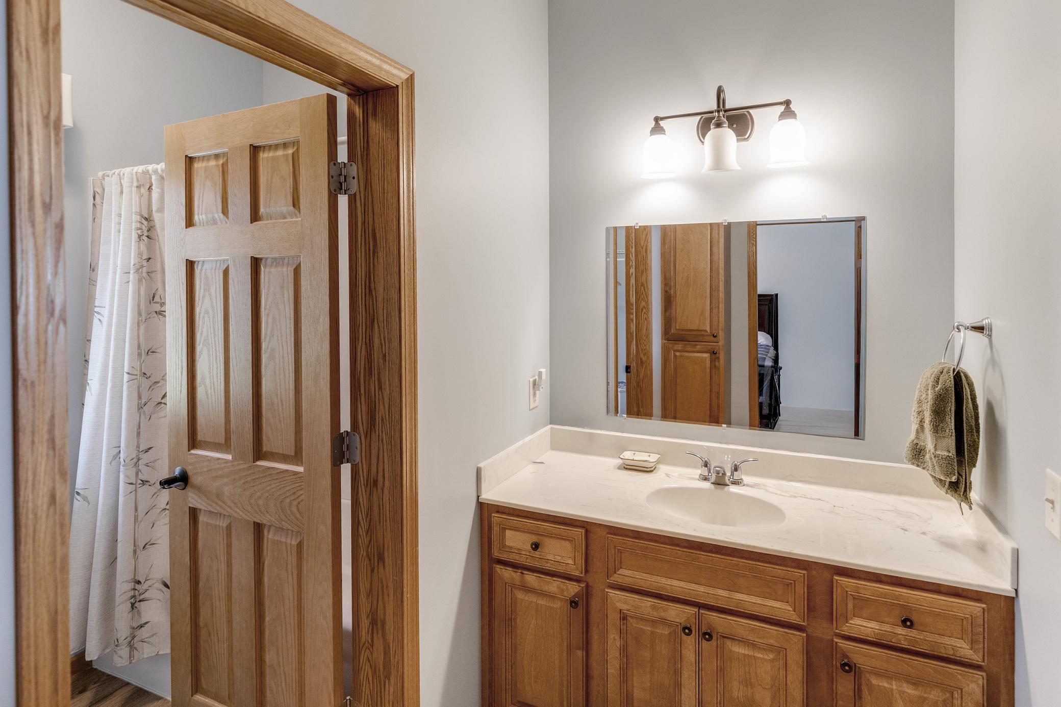2014 single family home for sale at 33259 State Highway 18 in Aitkin, MN — 5 bed, 5 bath (photo 18 of 41)