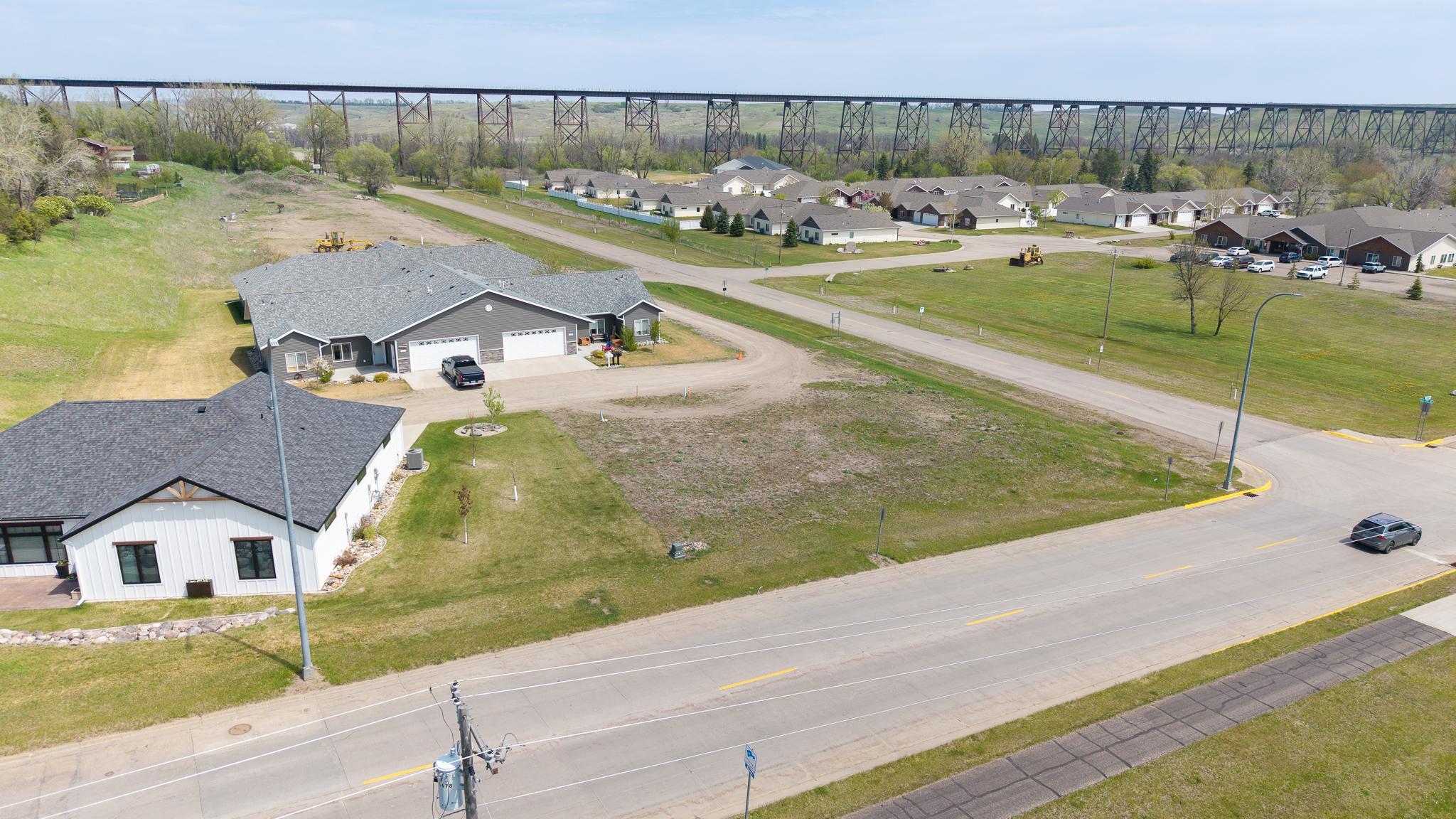 460 12 1/2 Street NE, Valley City ND 58072 - Photo 3 of 4