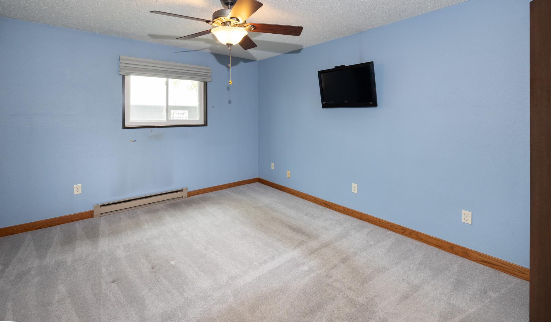 1102 23rd Street S, Fargo ND 58103 - Photo 15 of 24