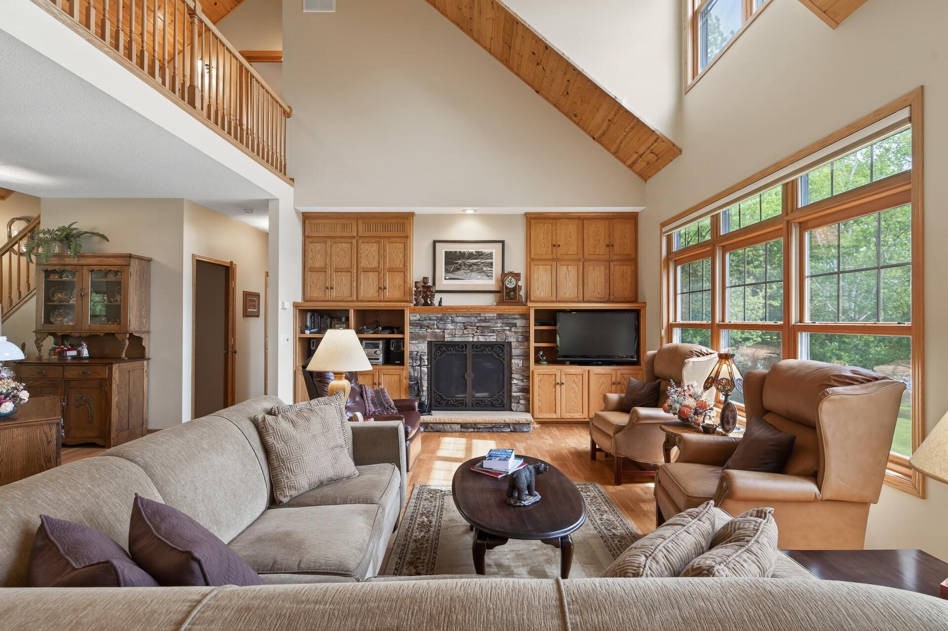 2005 single family home for sale at 12892 Bass Trail in Sauk Centre, MN — 4 bed, 5 bath (photo 11 of 116)