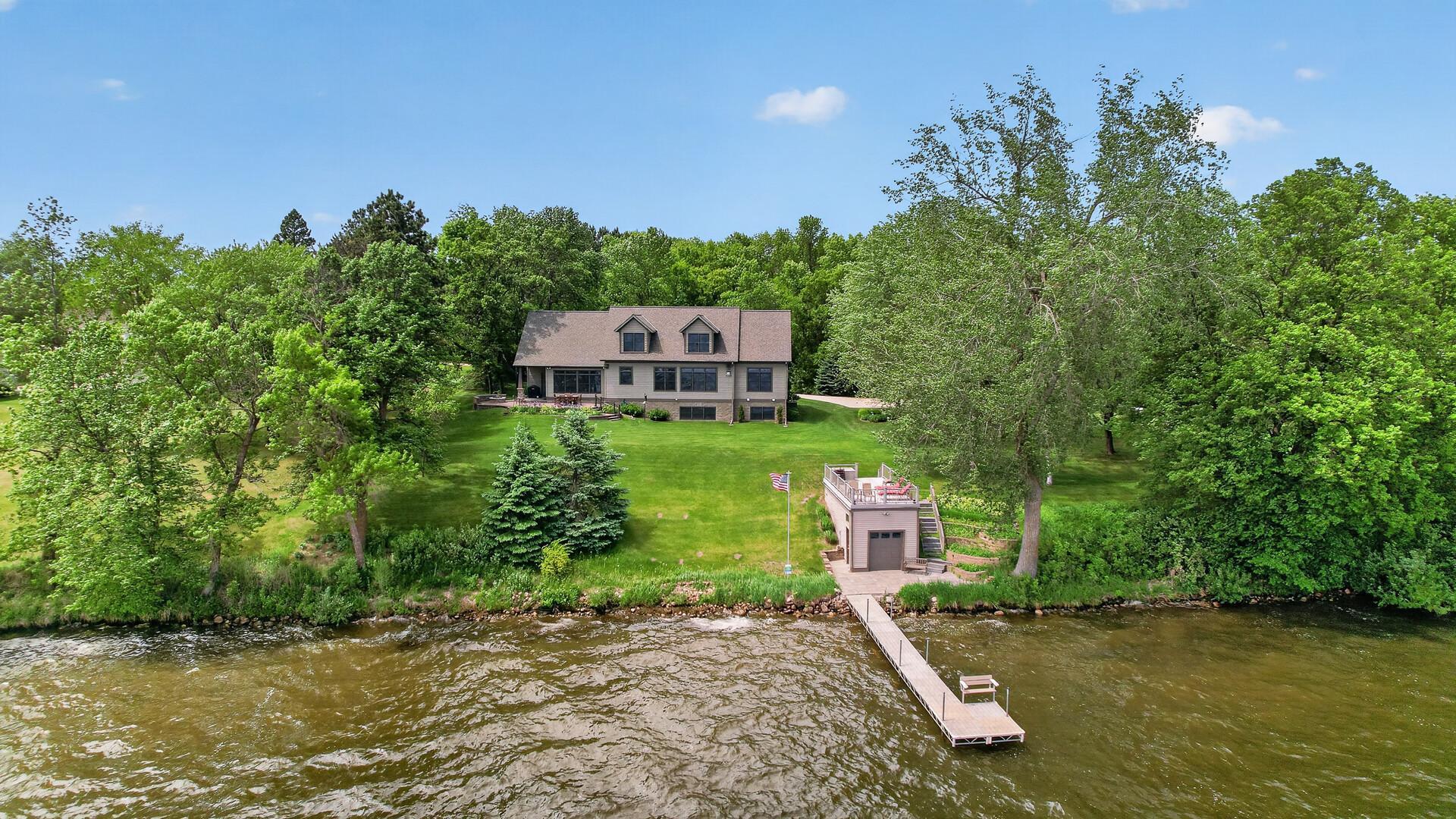 2005 single family home for sale at 12892 Bass Trail in Sauk Centre, MN — 4 bed, 5 bath (photo 101 of 116)