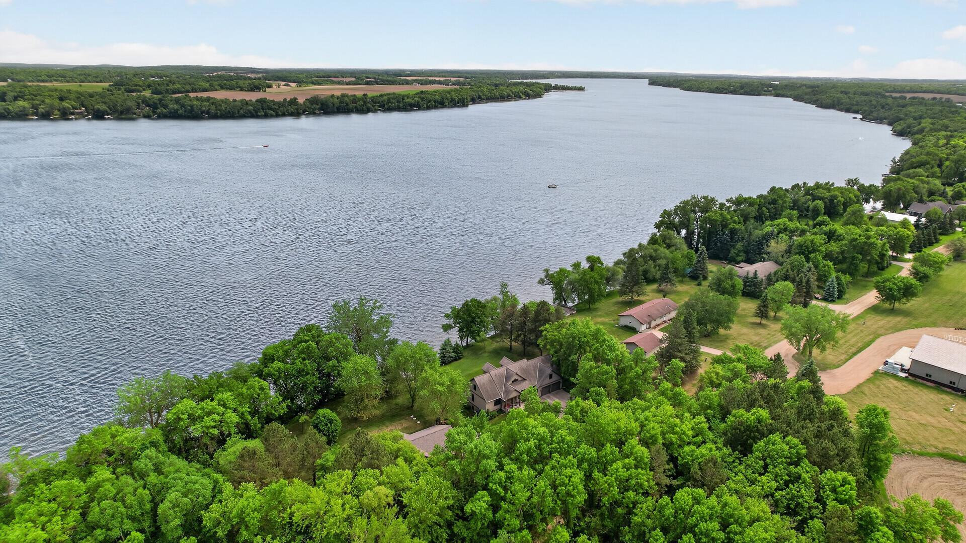 2005 single family home for sale at 12892 Bass Trail in Sauk Centre, MN — 4 bed, 5 bath (photo 104 of 116)