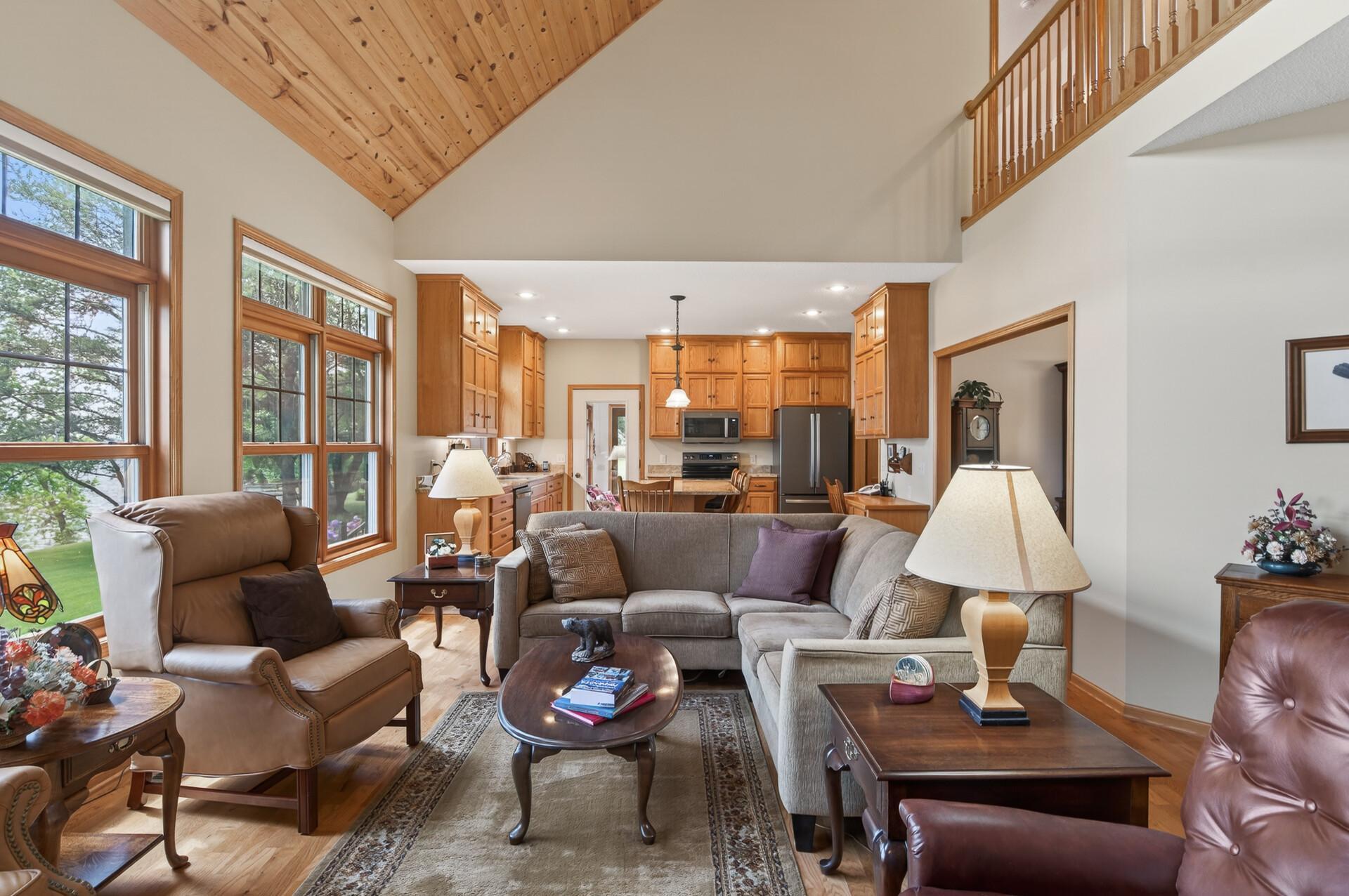 2005 single family home for sale at 12892 Bass Trail in Sauk Centre, MN — 4 bed, 5 bath (photo 13 of 116)