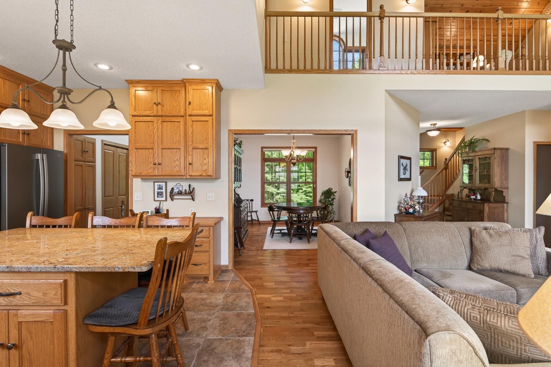 2005 single family home for sale at 12892 Bass Trail in Sauk Centre, MN — 4 bed, 5 bath (photo 15 of 116)