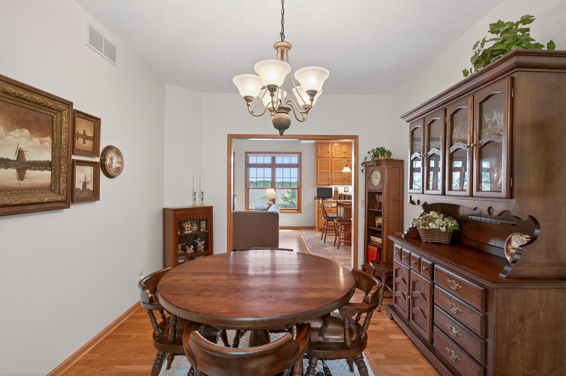 2005 single family home for sale at 12892 Bass Trail in Sauk Centre, MN — 4 bed, 5 bath (photo 27 of 116)