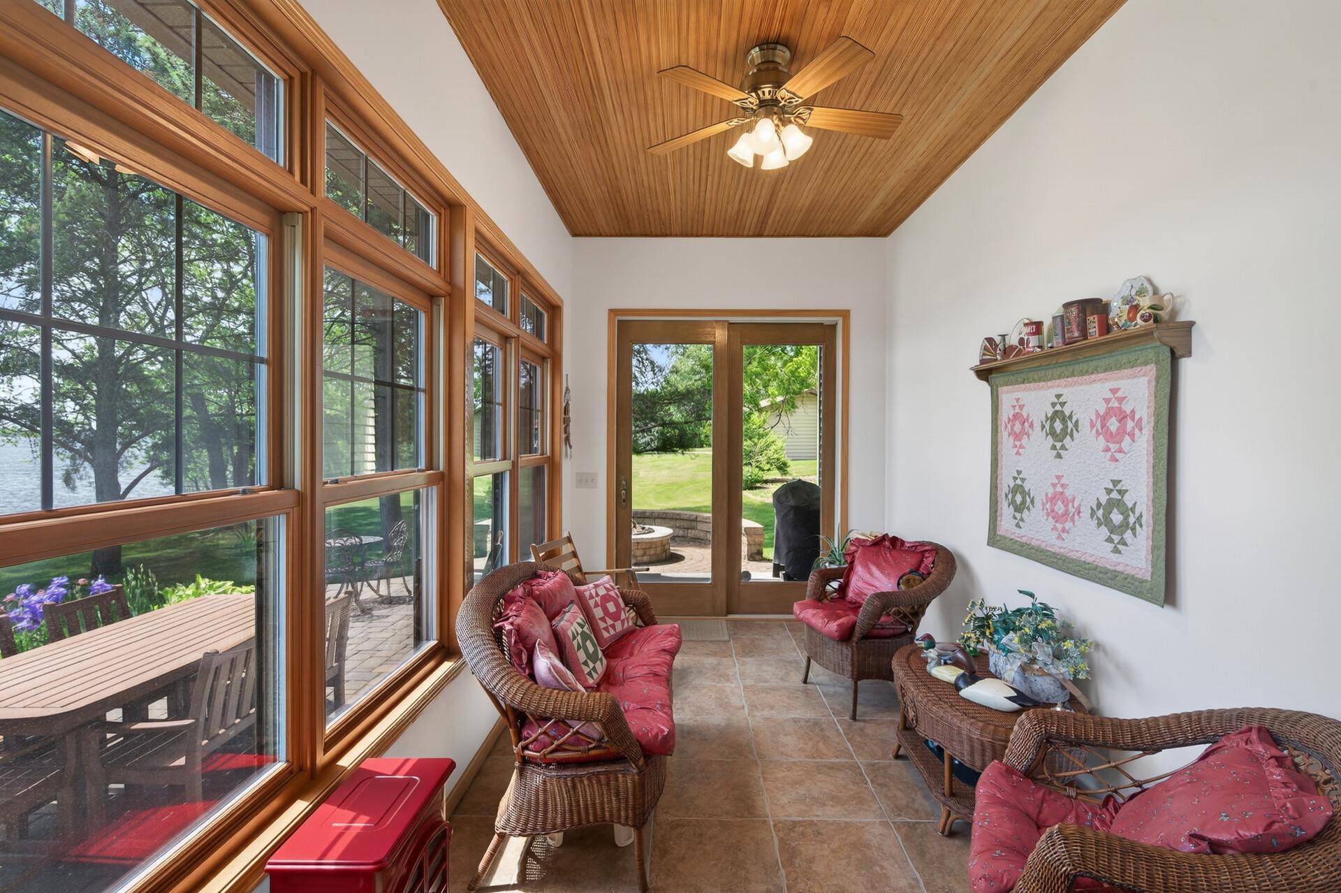 2005 single family home for sale at 12892 Bass Trail in Sauk Centre, MN — 4 bed, 5 bath (photo 28 of 116)