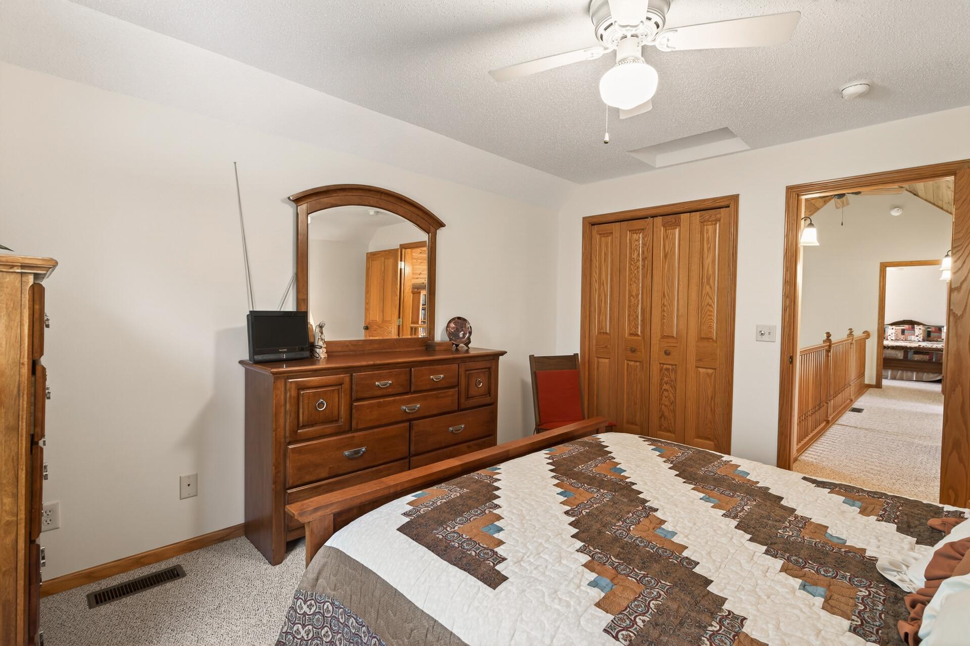 2005 single family home for sale at 12892 Bass Trail in Sauk Centre, MN — 4 bed, 5 bath (photo 50 of 116)