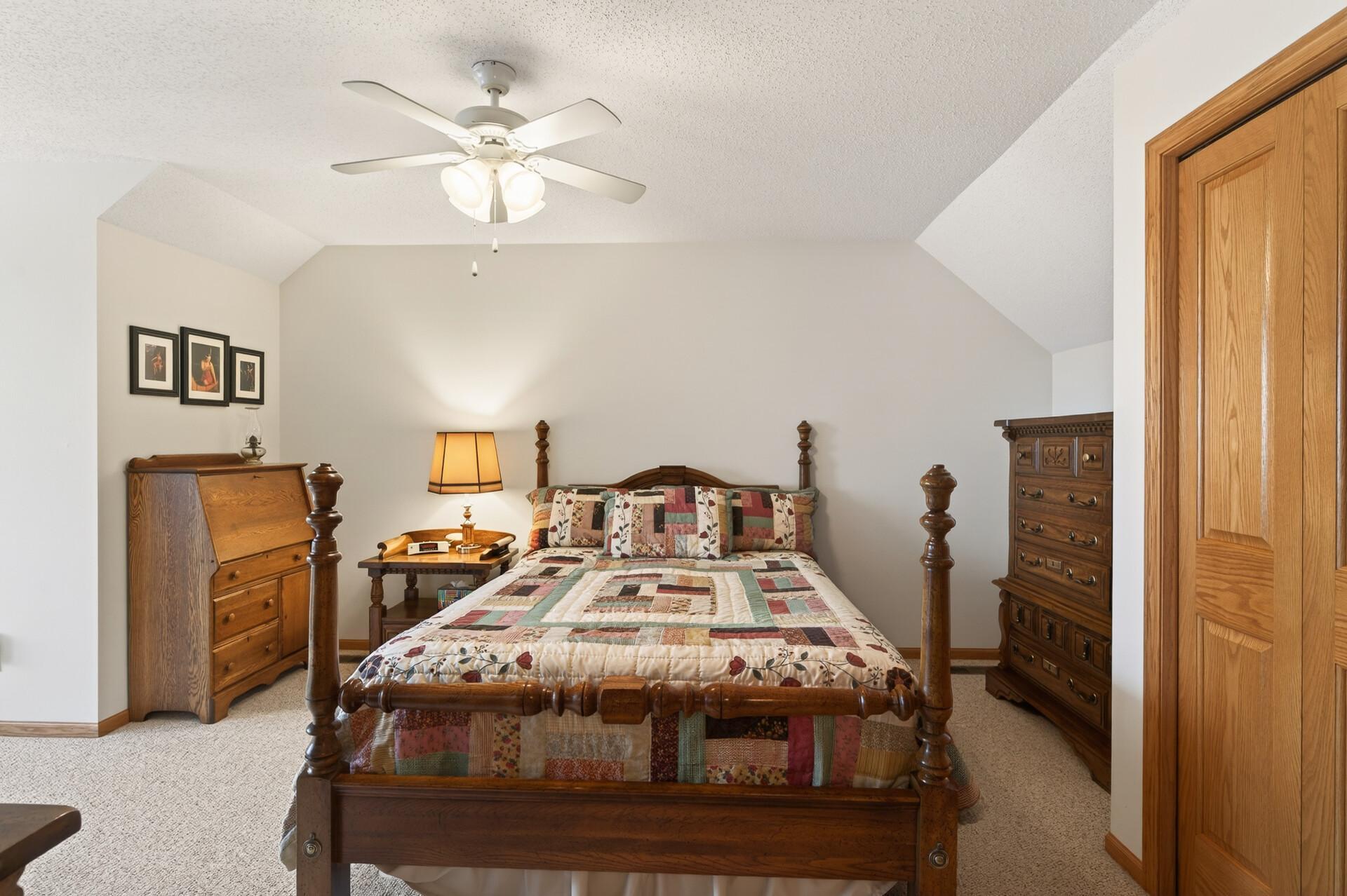 2005 single family home for sale at 12892 Bass Trail in Sauk Centre, MN — 4 bed, 5 bath (photo 51 of 116)