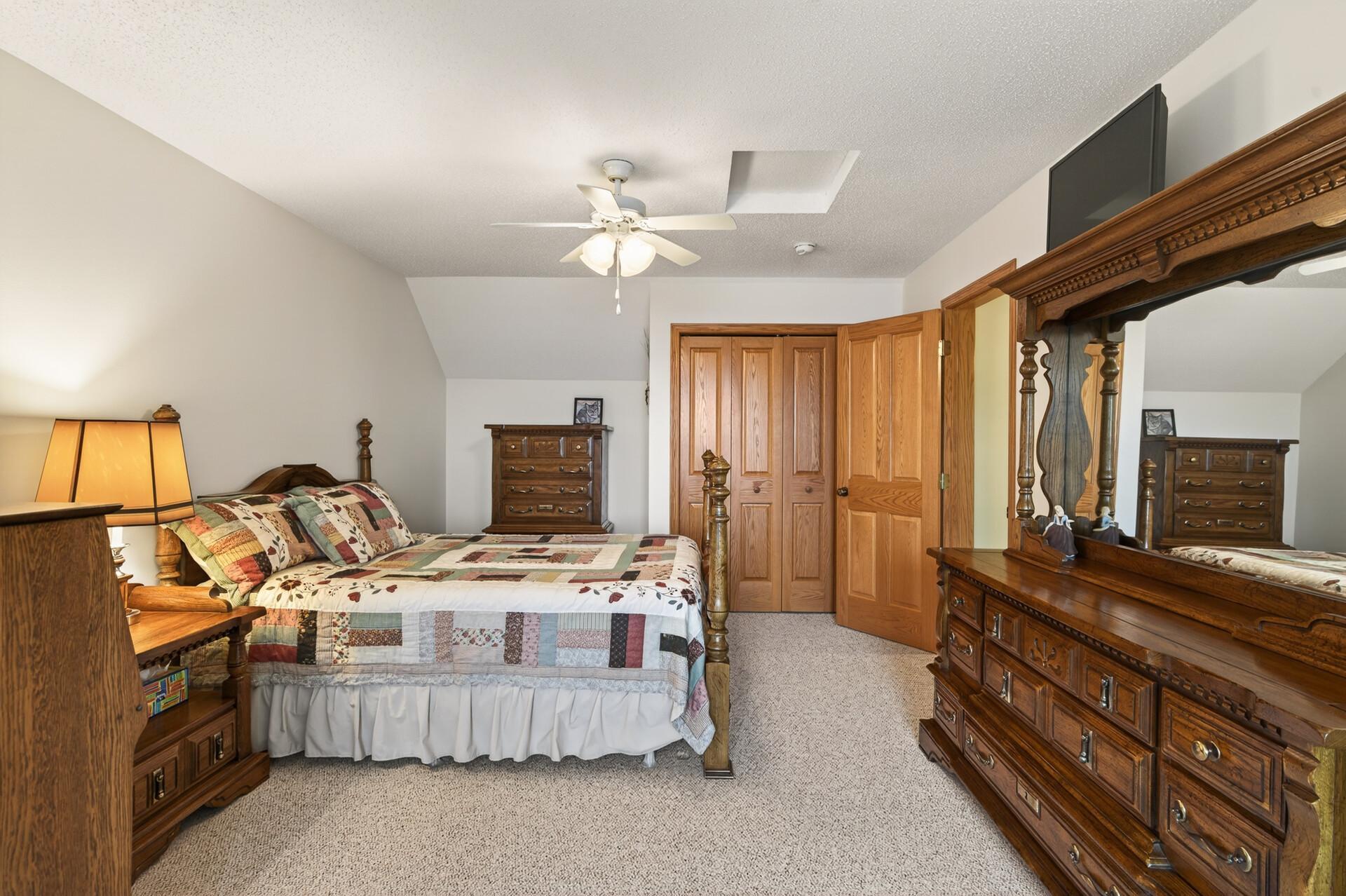 2005 single family home for sale at 12892 Bass Trail in Sauk Centre, MN — 4 bed, 5 bath (photo 52 of 116)