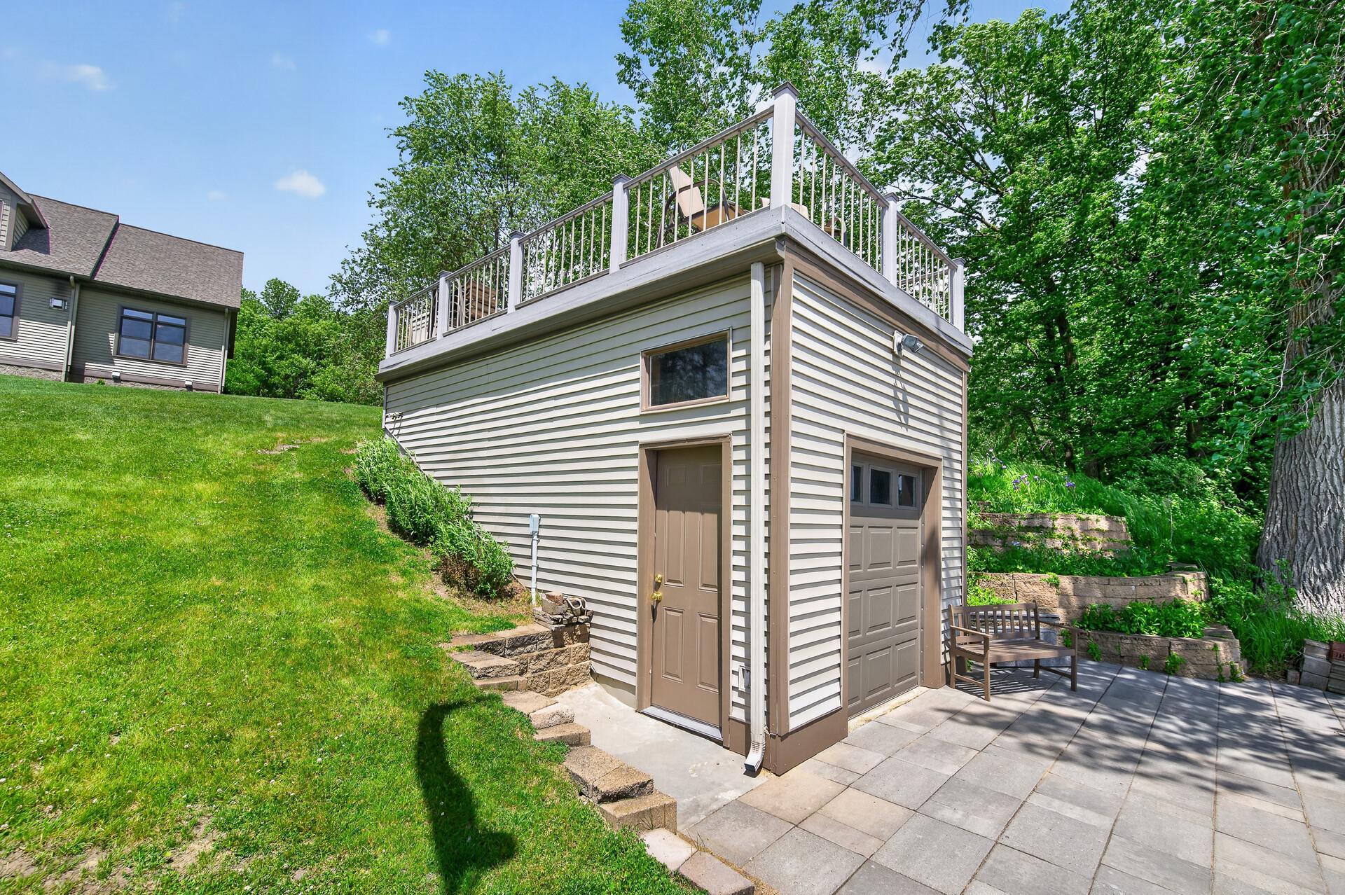 2005 single family home for sale at 12892 Bass Trail in Sauk Centre, MN — 4 bed, 5 bath (photo 80 of 116)