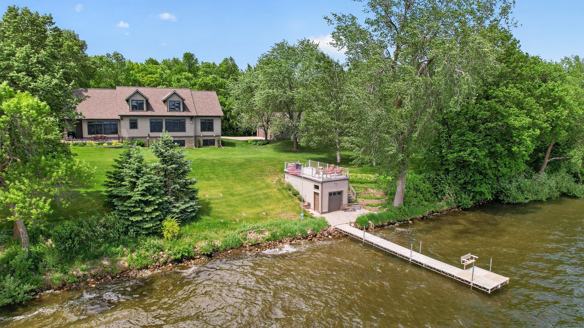 2005 single family home for sale at 12892 Bass Trail in Sauk Centre, MN — 4 bed, 5 bath (photo 97 of 116)
