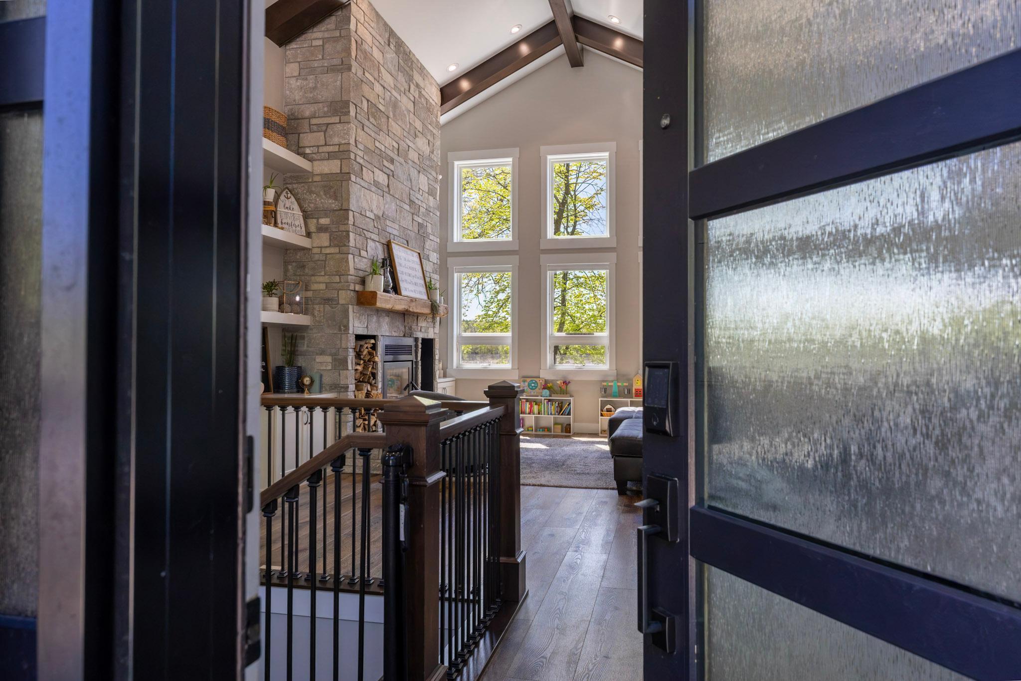 2019 single family home for sale at 12800 Kohler Lane in Audubon, MN — 5 bed, 4 bath (photo 6 of 20)