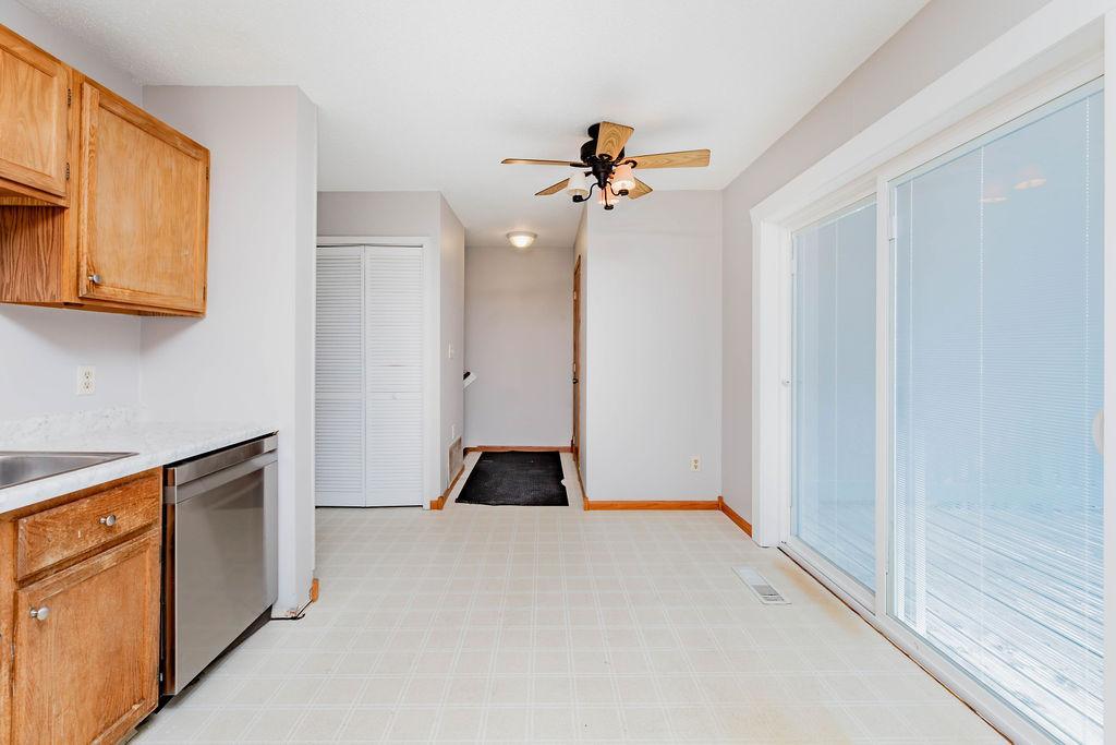 305 6th Street NW, West Fargo ND 58078 - Photo 6 of 20