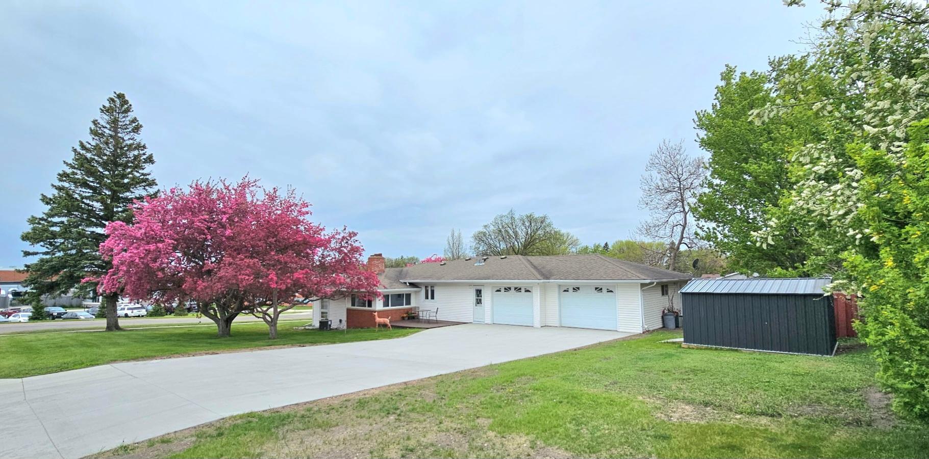 420 James Street, Detroit Lakes MN 56501 - Photo 2 of 24