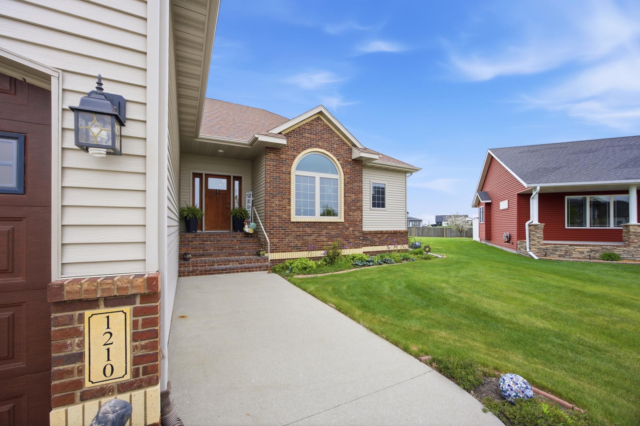 1210 6th Avenue NE, Dilworth MN 56529 - Photo 3 of 58