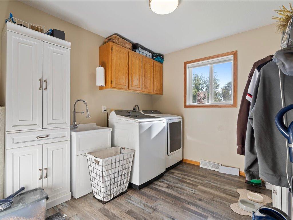 1995 single family home for sale at 24510 Mail Route Road in Brainerd, MN — 5 bed, 3 bath (photo 23 of 71)